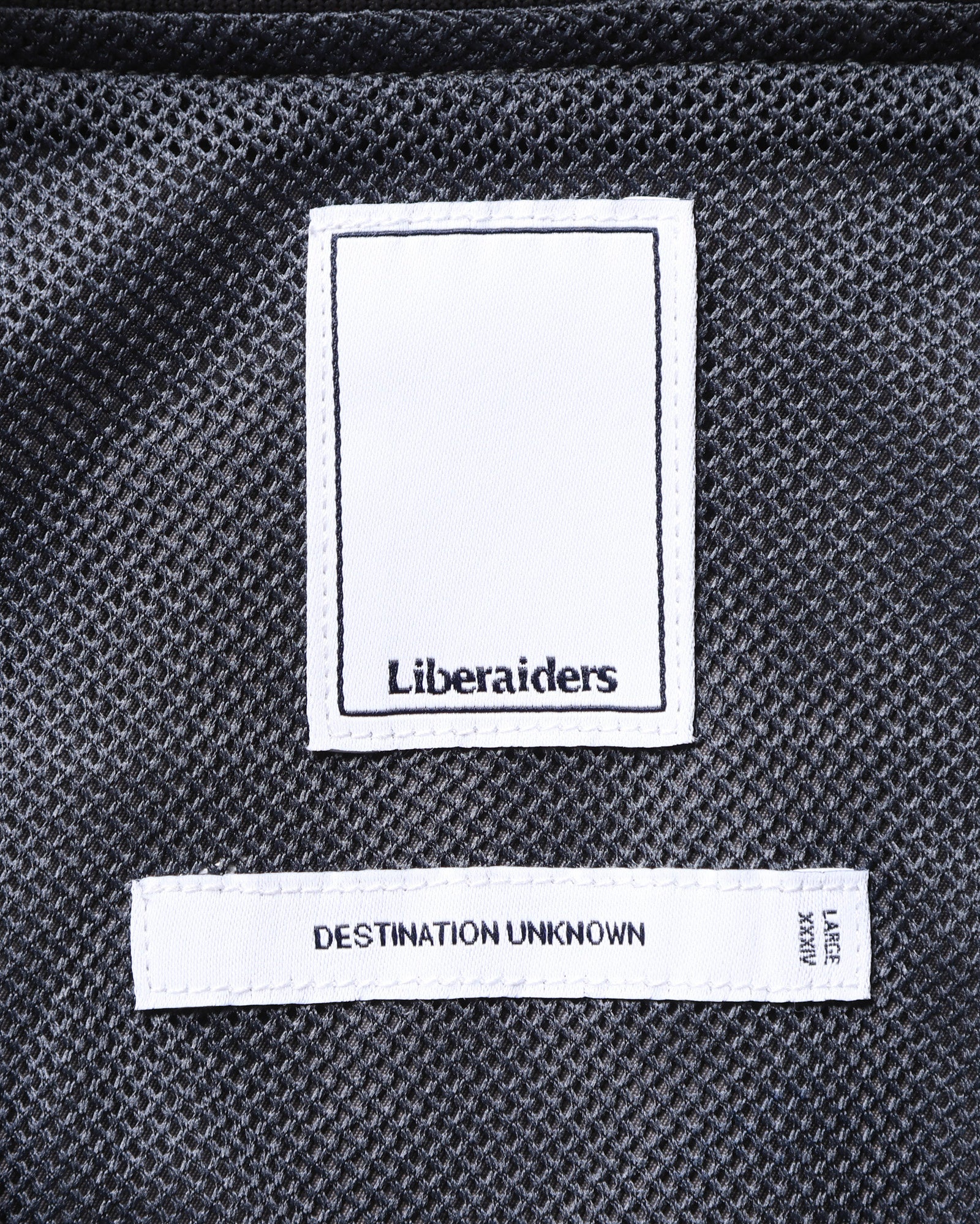 LR NYLON PULLOVER