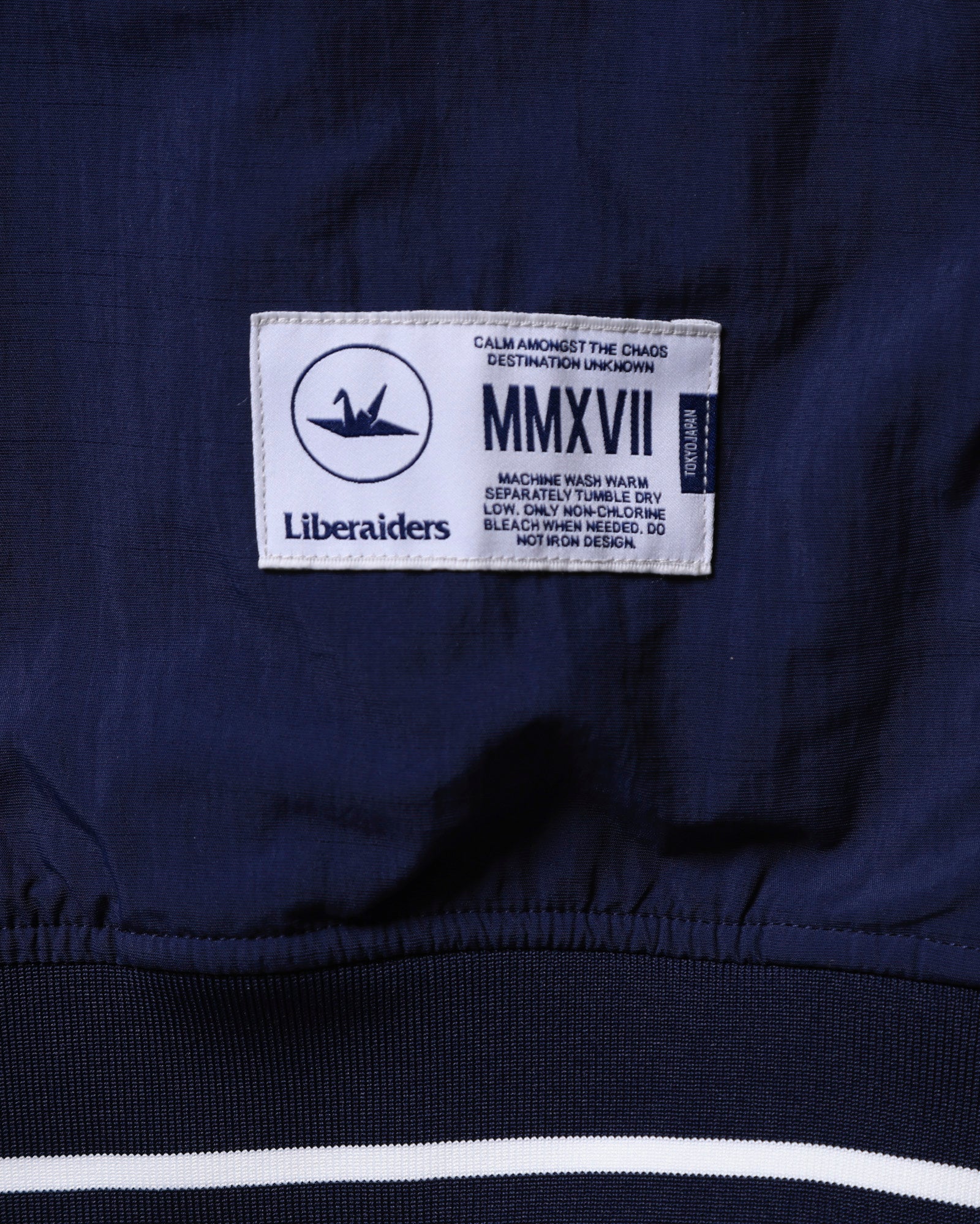 LR NYLON PULLOVER