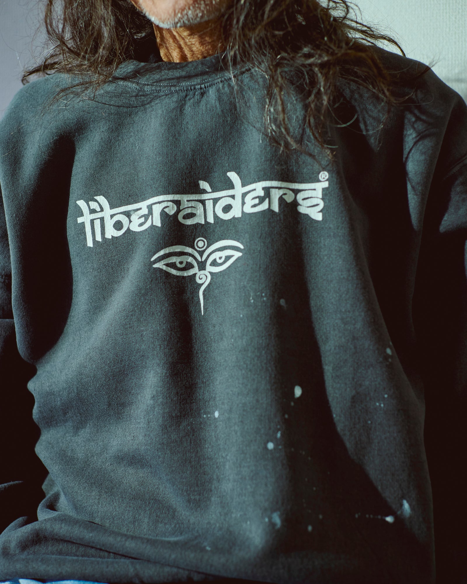 【オンラインストア限定】WISDOM EYES CREWNECK