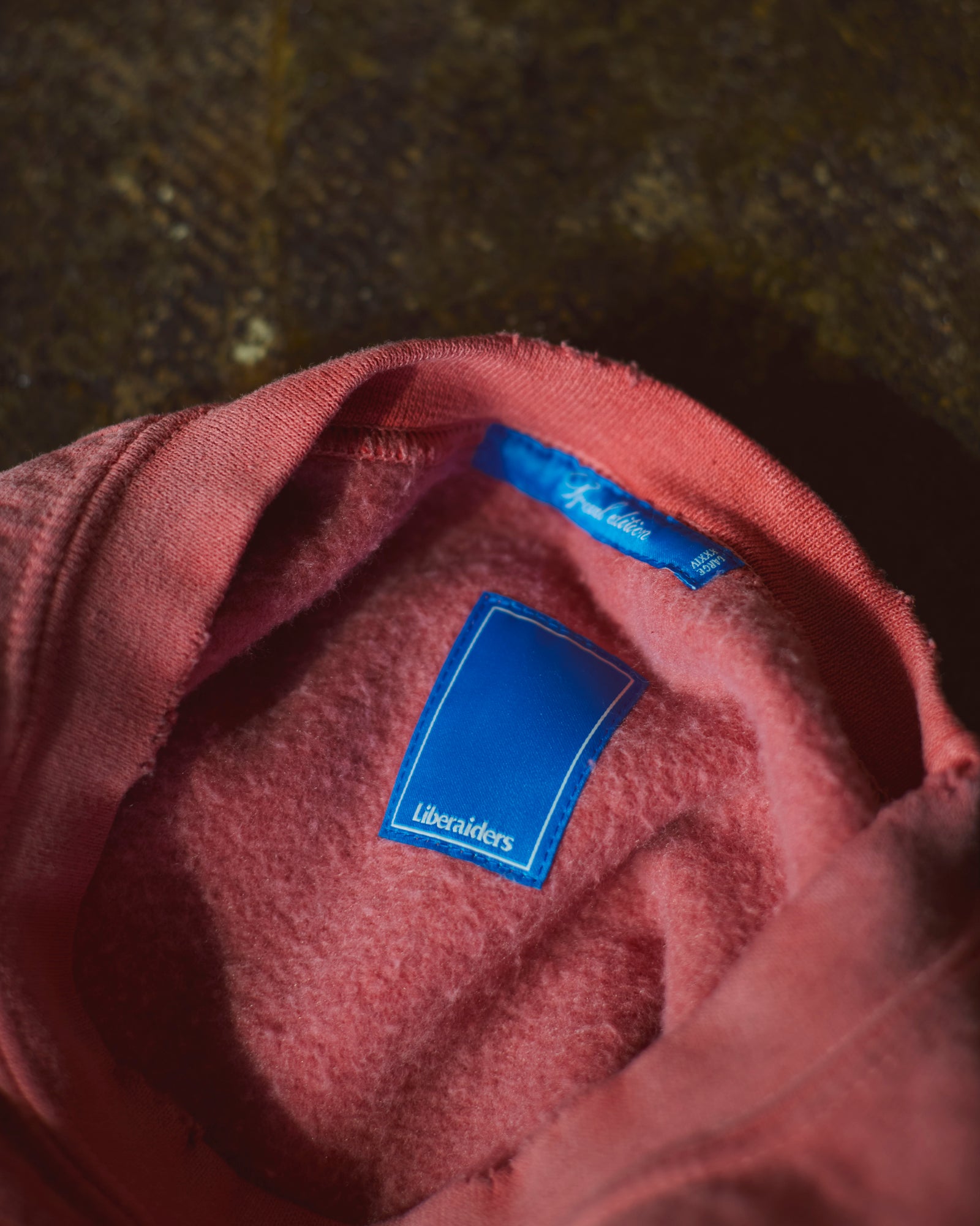 【オンラインストア限定】WISDOM EYES CREWNECK