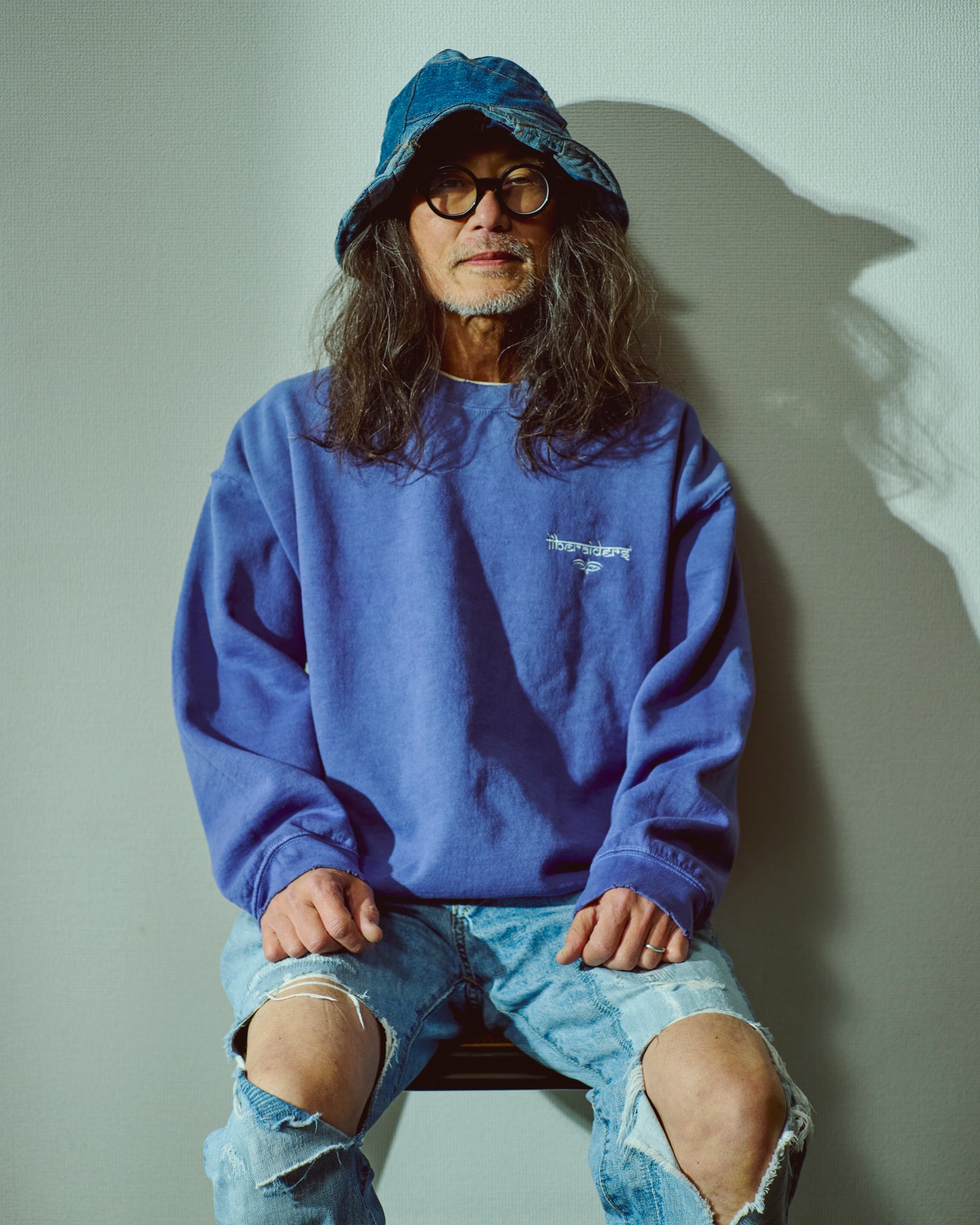 【オンラインストア限定】EMBLEM CREWNECK