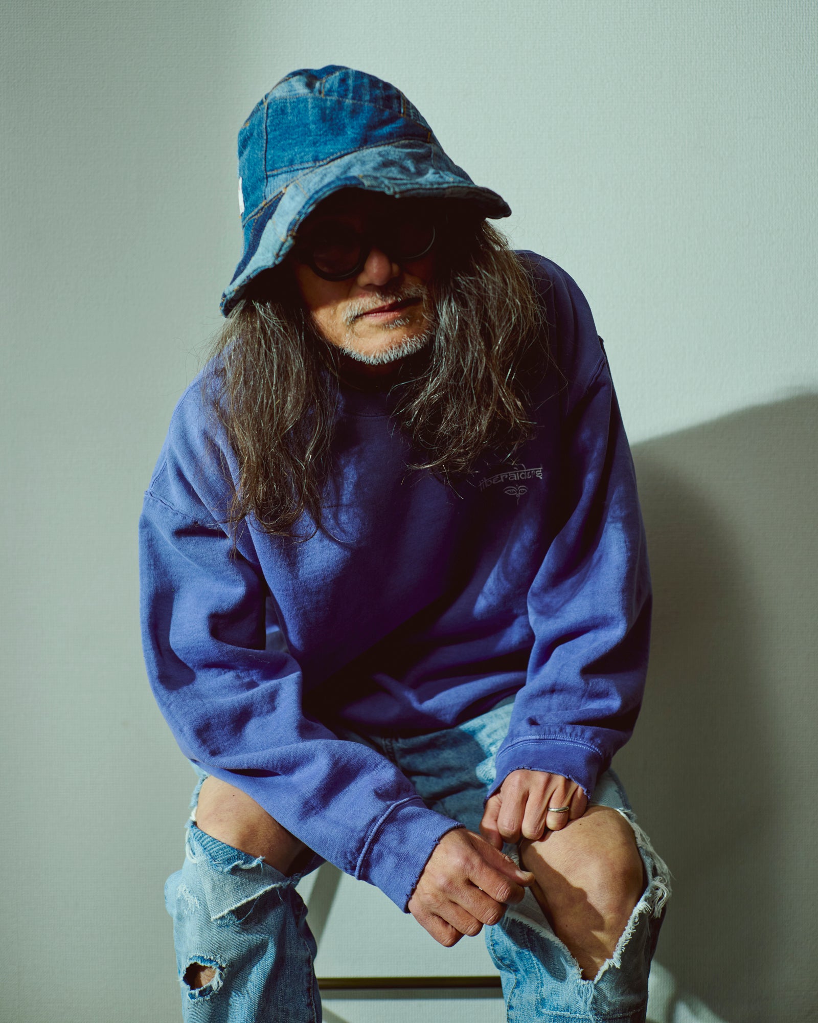 【オンラインストア限定】EMBLEM CREWNECK