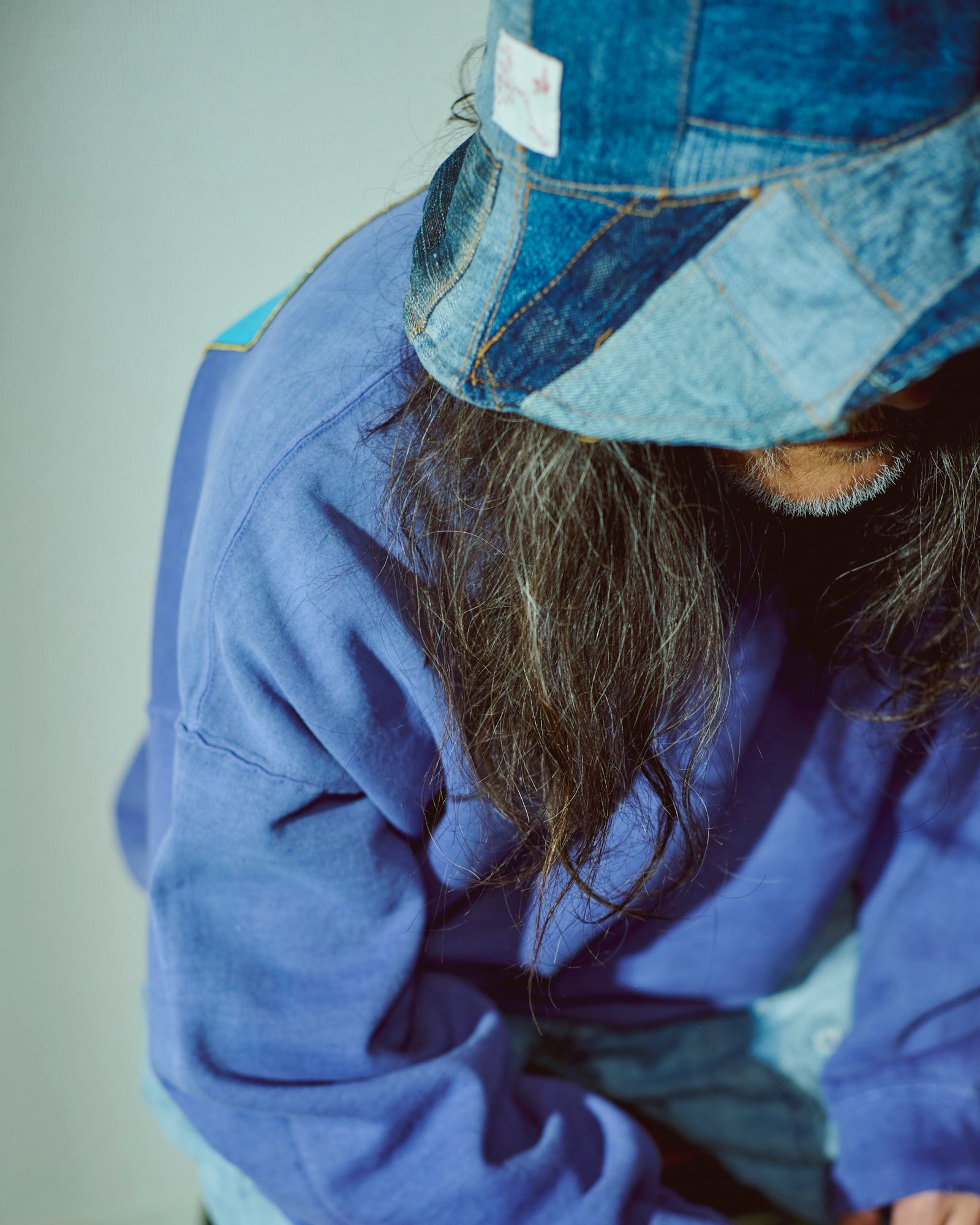 【オンラインストア限定】EMBLEM CREWNECK