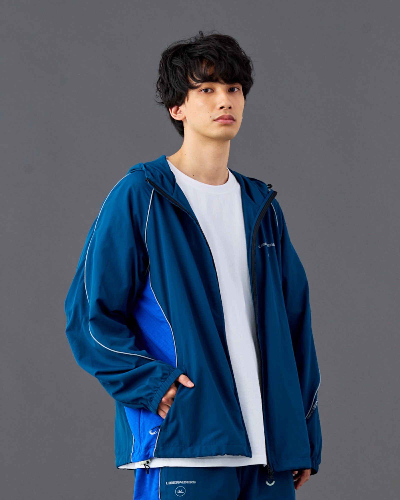 SUPPLEX NYLON ZIP PARKA