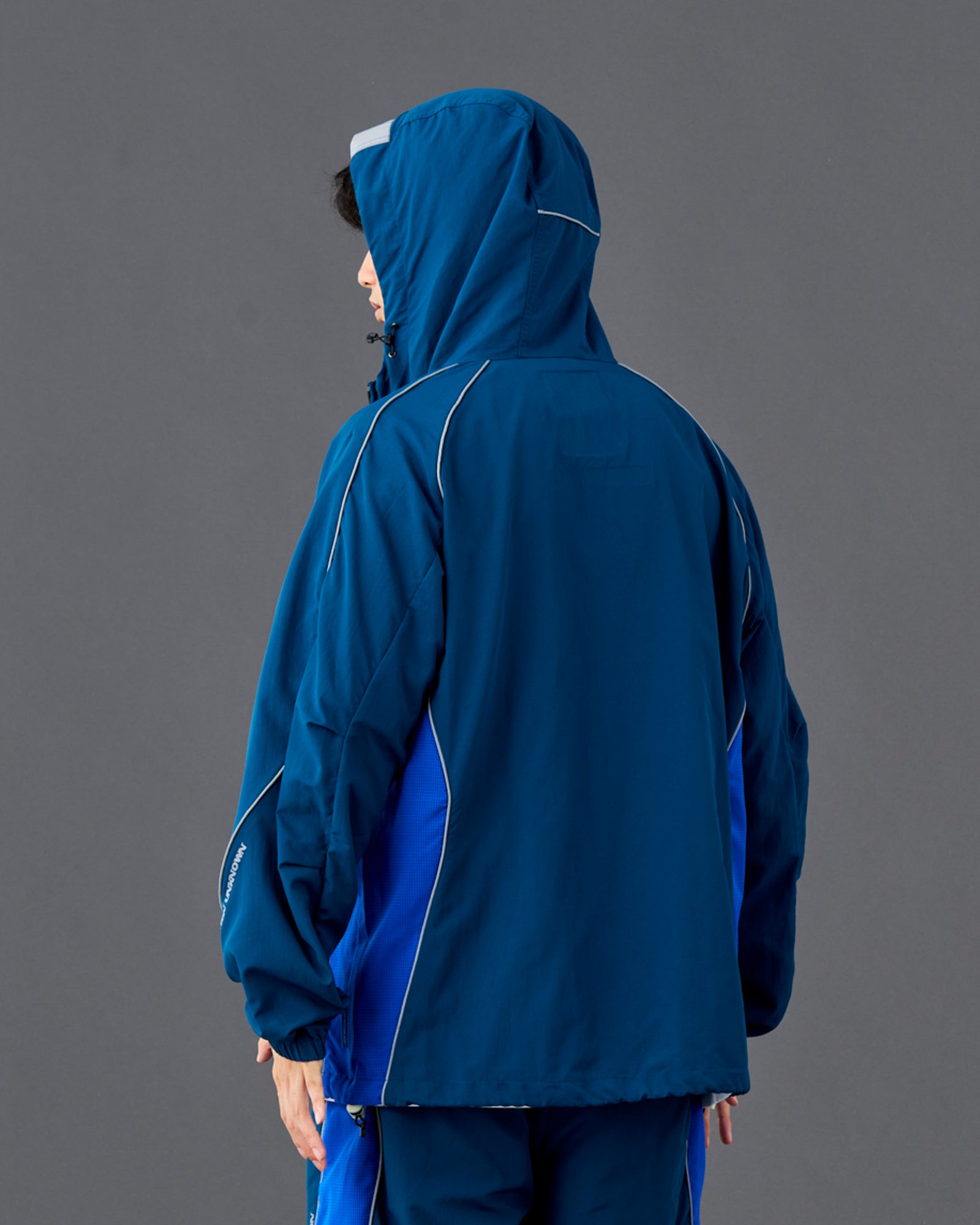 SUPPLEX NYLON ZIP PARKA