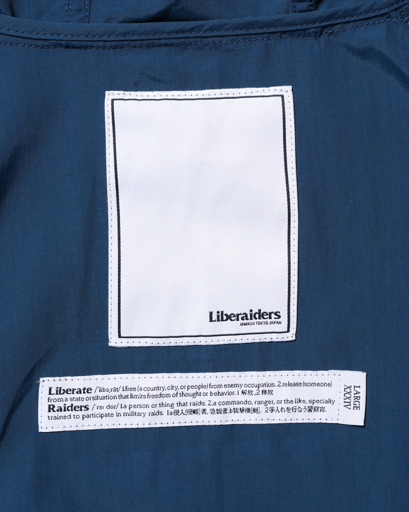 SUPPLEX NYLON ZIP PARKA