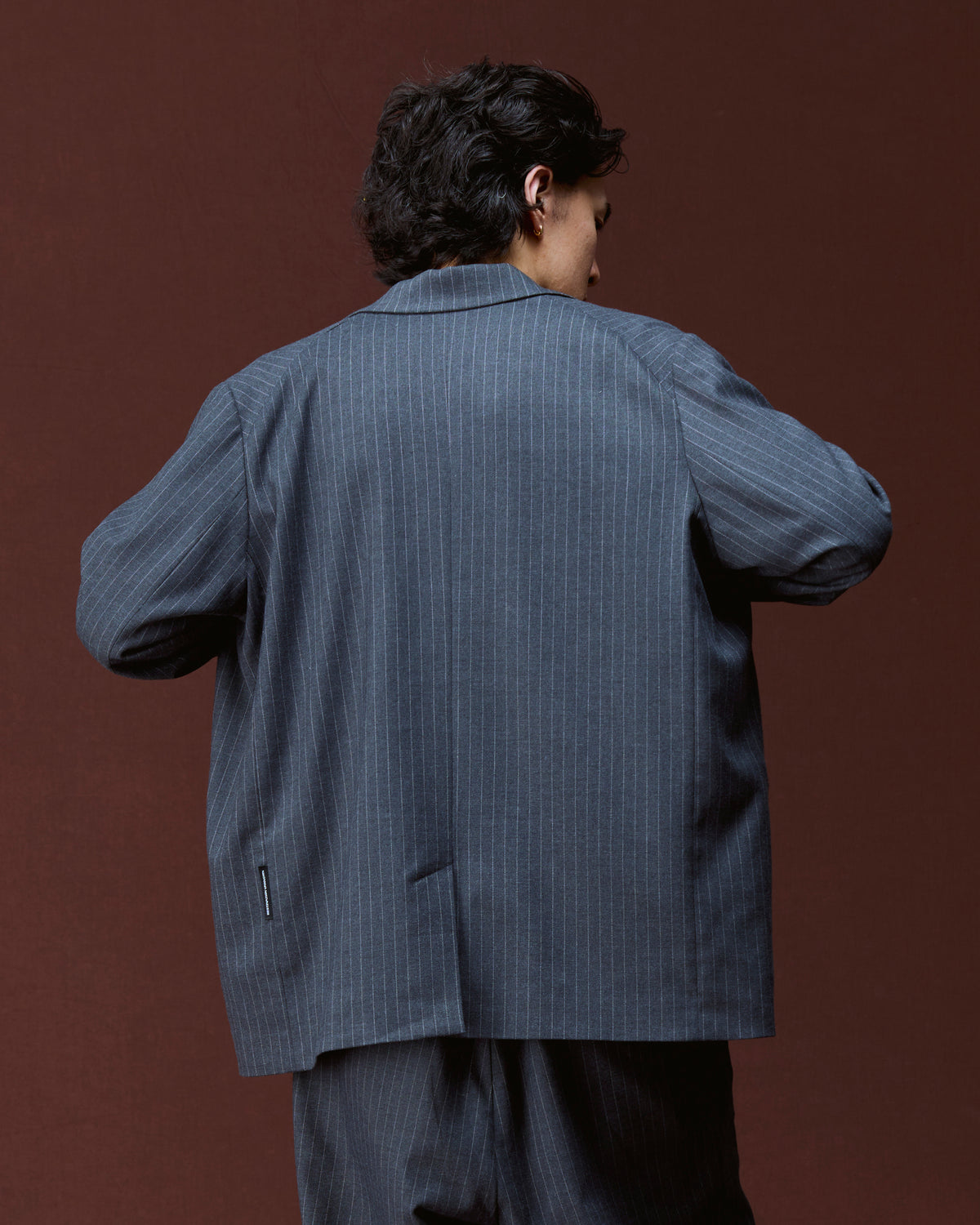 LOOSE FIT 3-BUTTON JACKET
