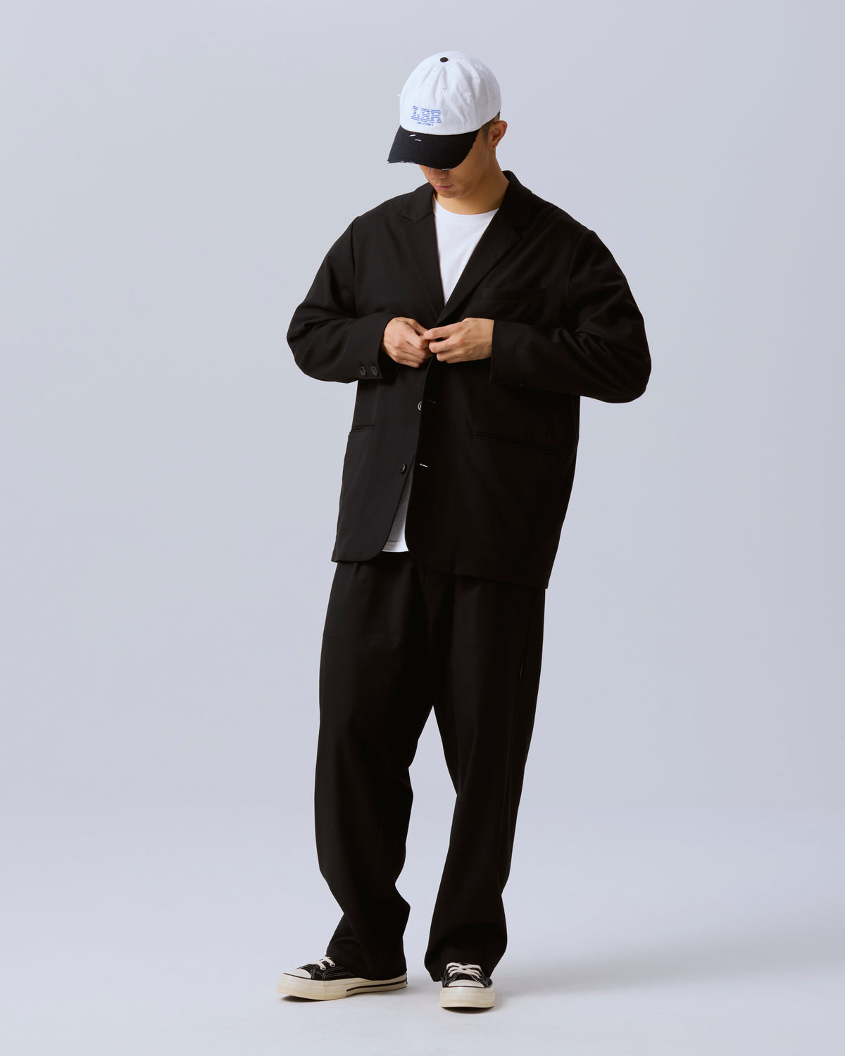 LOOSE FIT 3-BUTTON JACKET