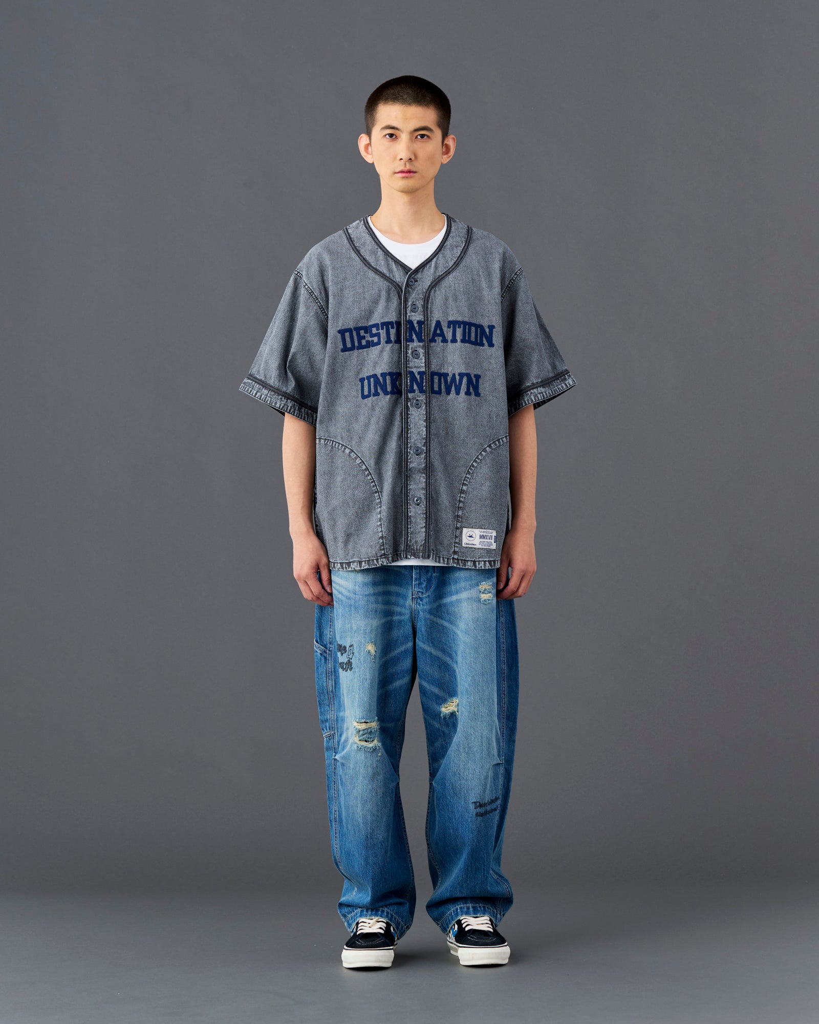 CHAMBRAY BASEBALL SHIRT