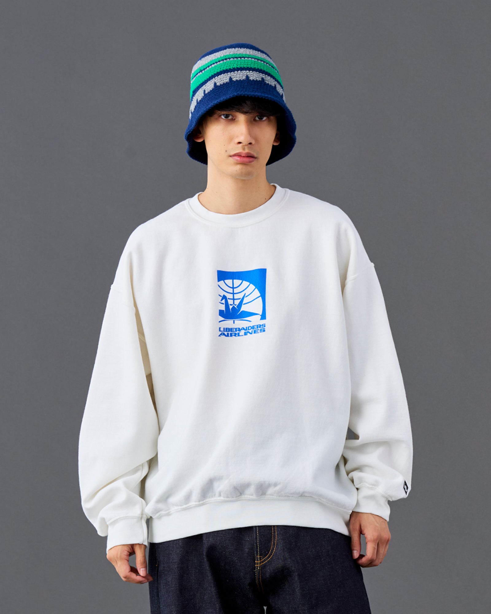 AIRLINE CREWNECK