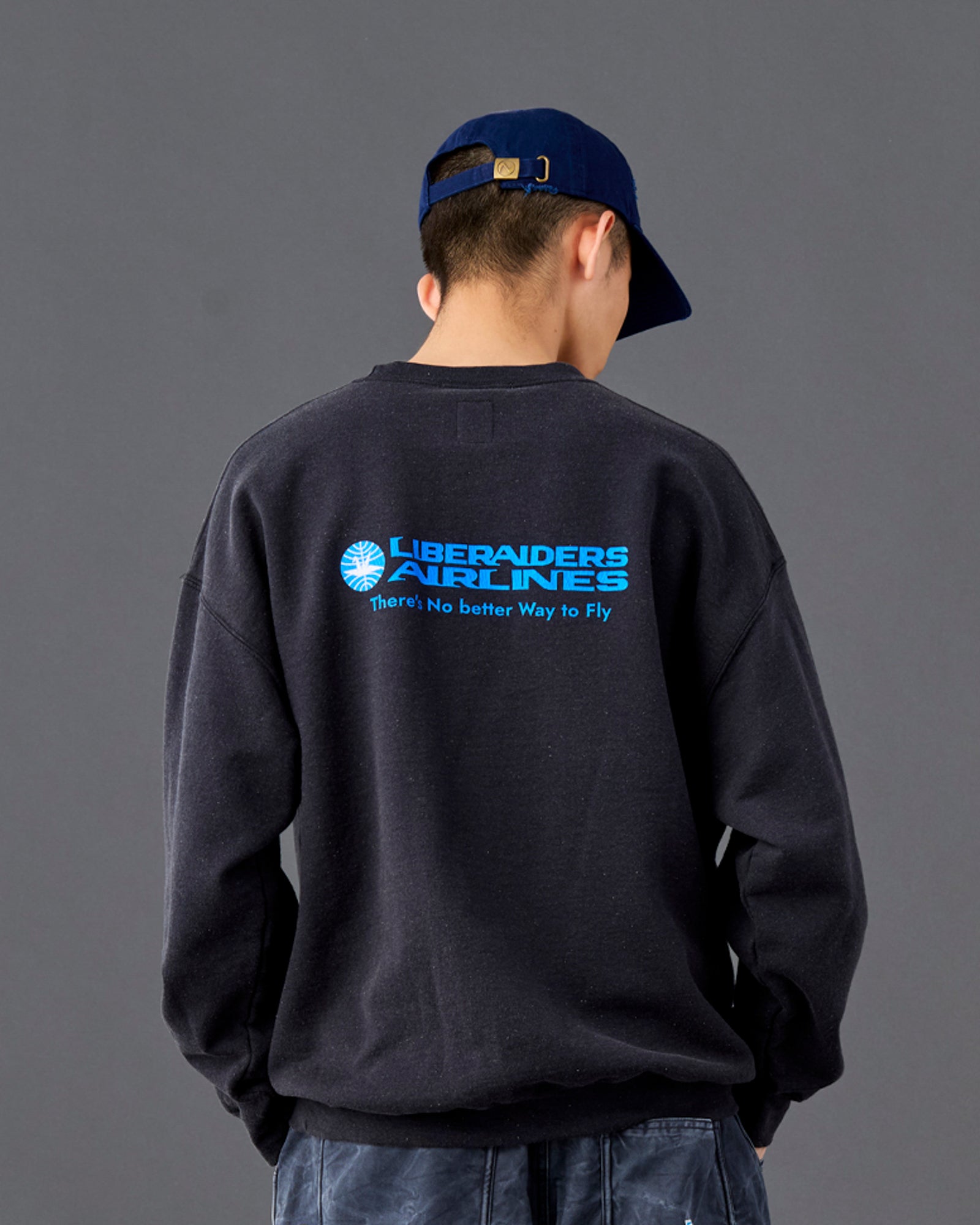 AIRLINE CREWNECK
