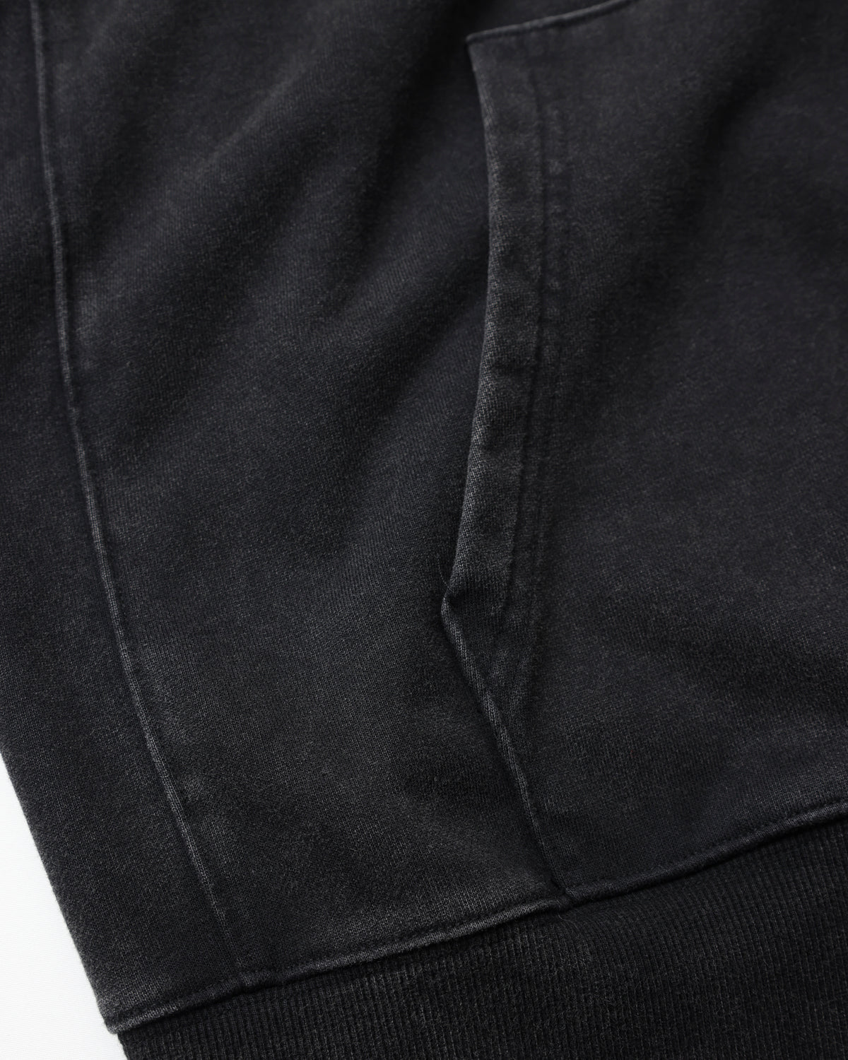 GARMENT DYED HOODIE
