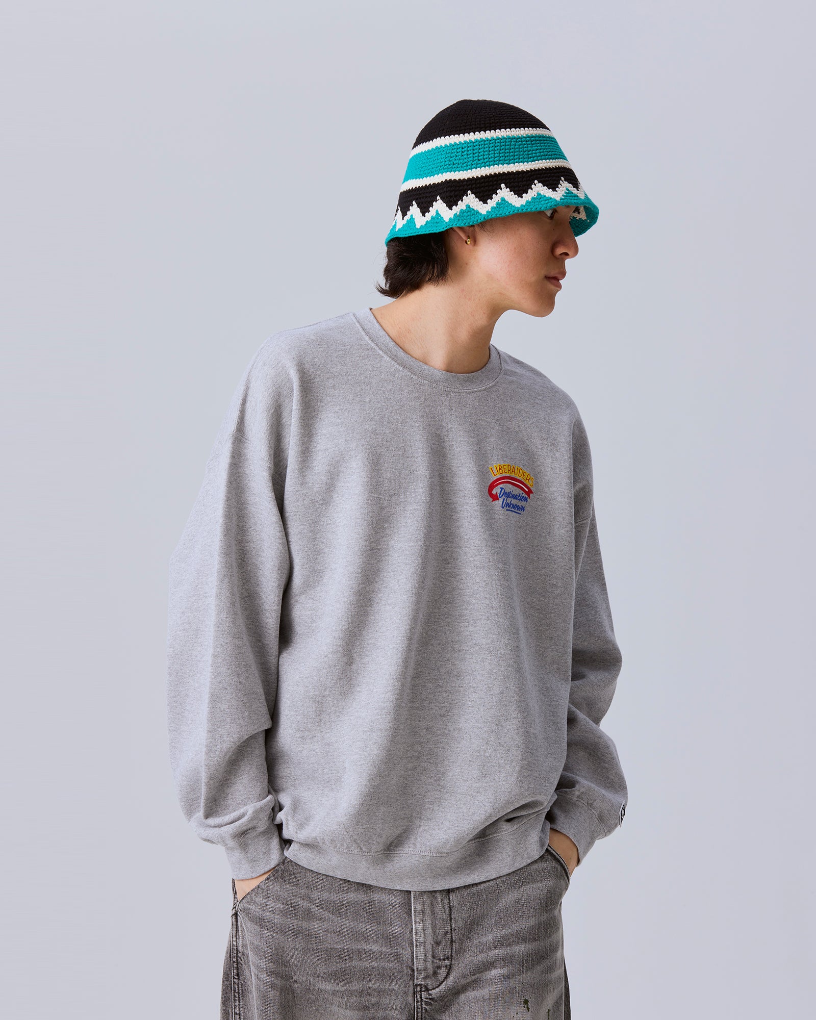 BOOM CREWNECK