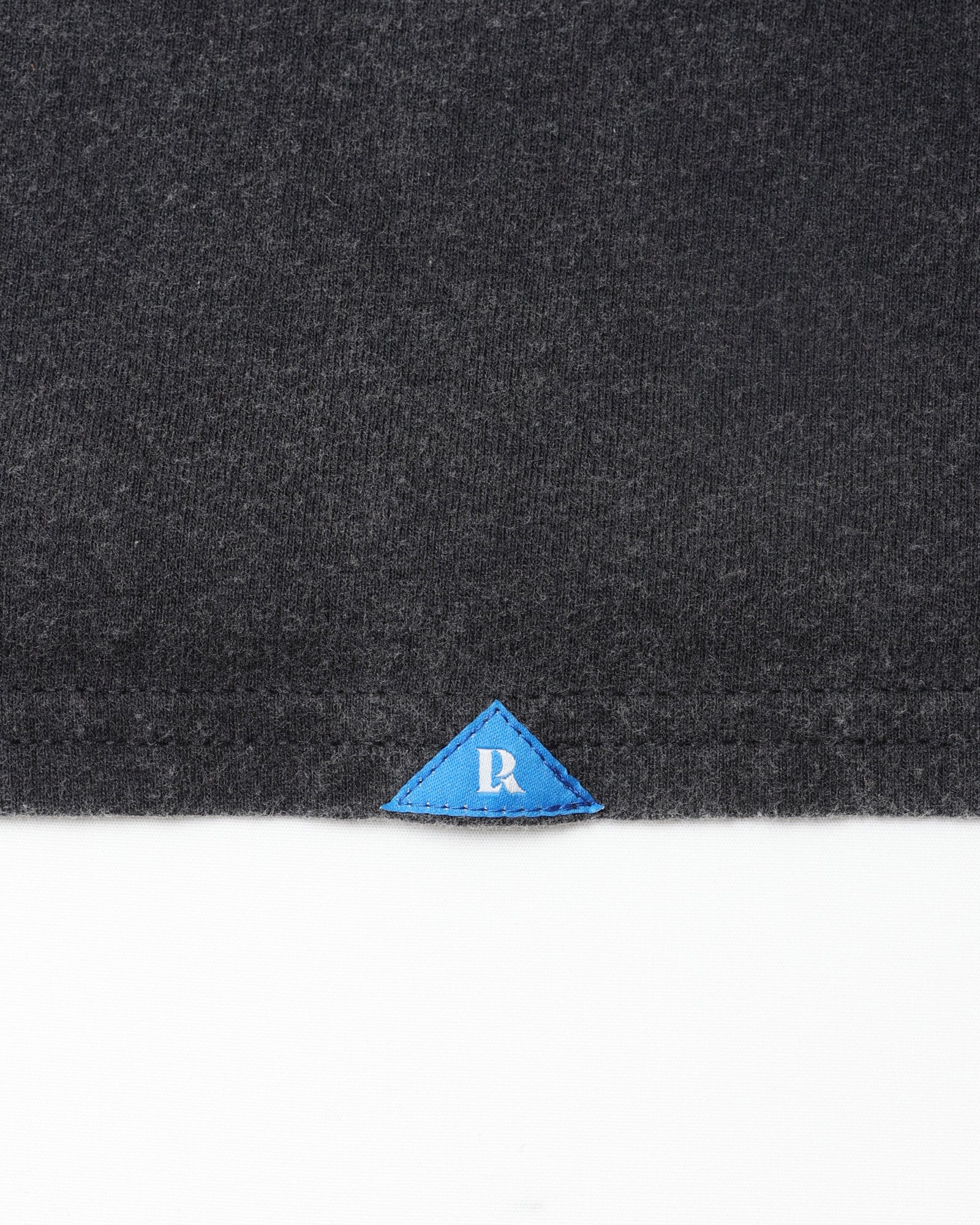 SLEEVE FONT L/S TEE