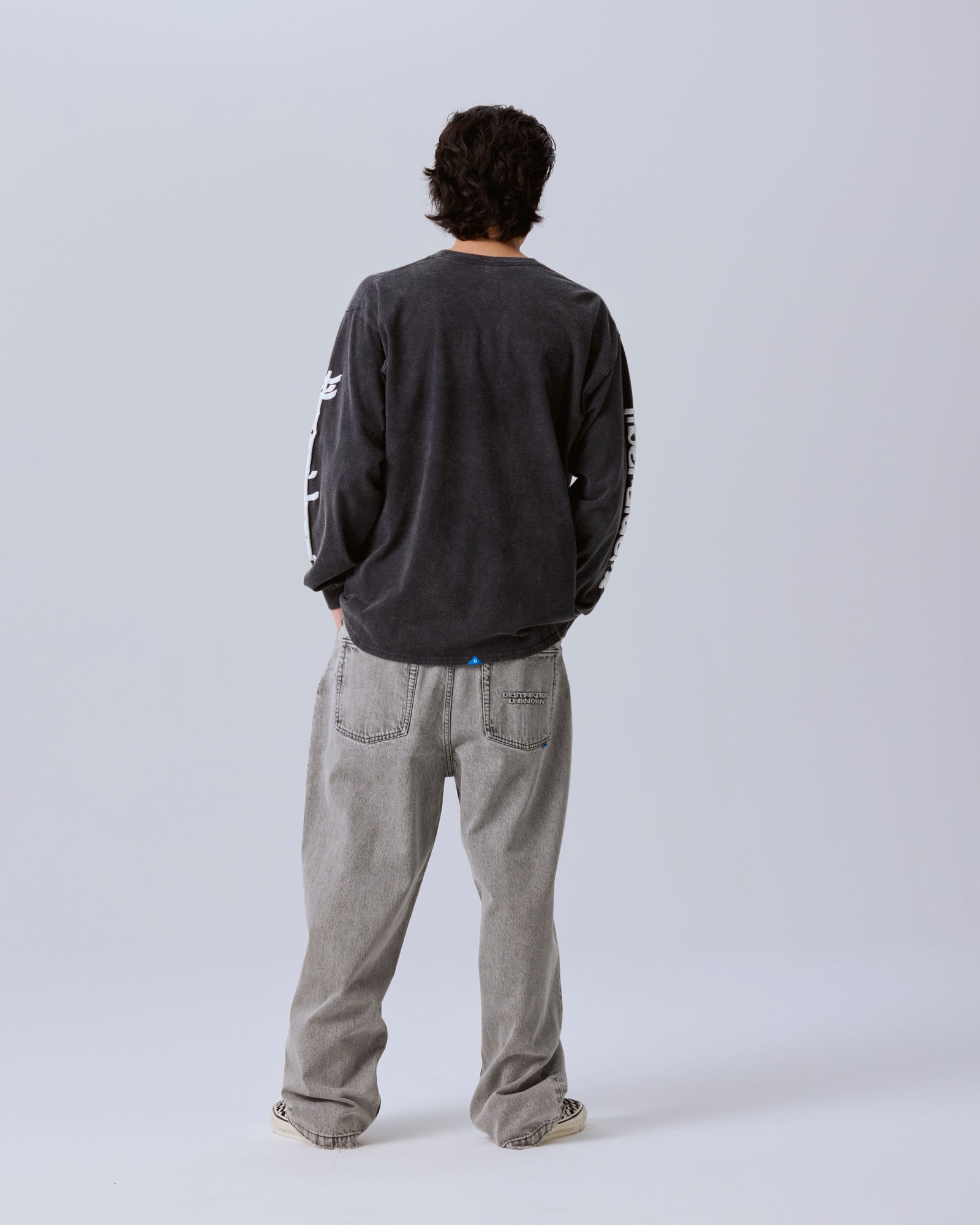 SLEEVE FONT L/S TEE