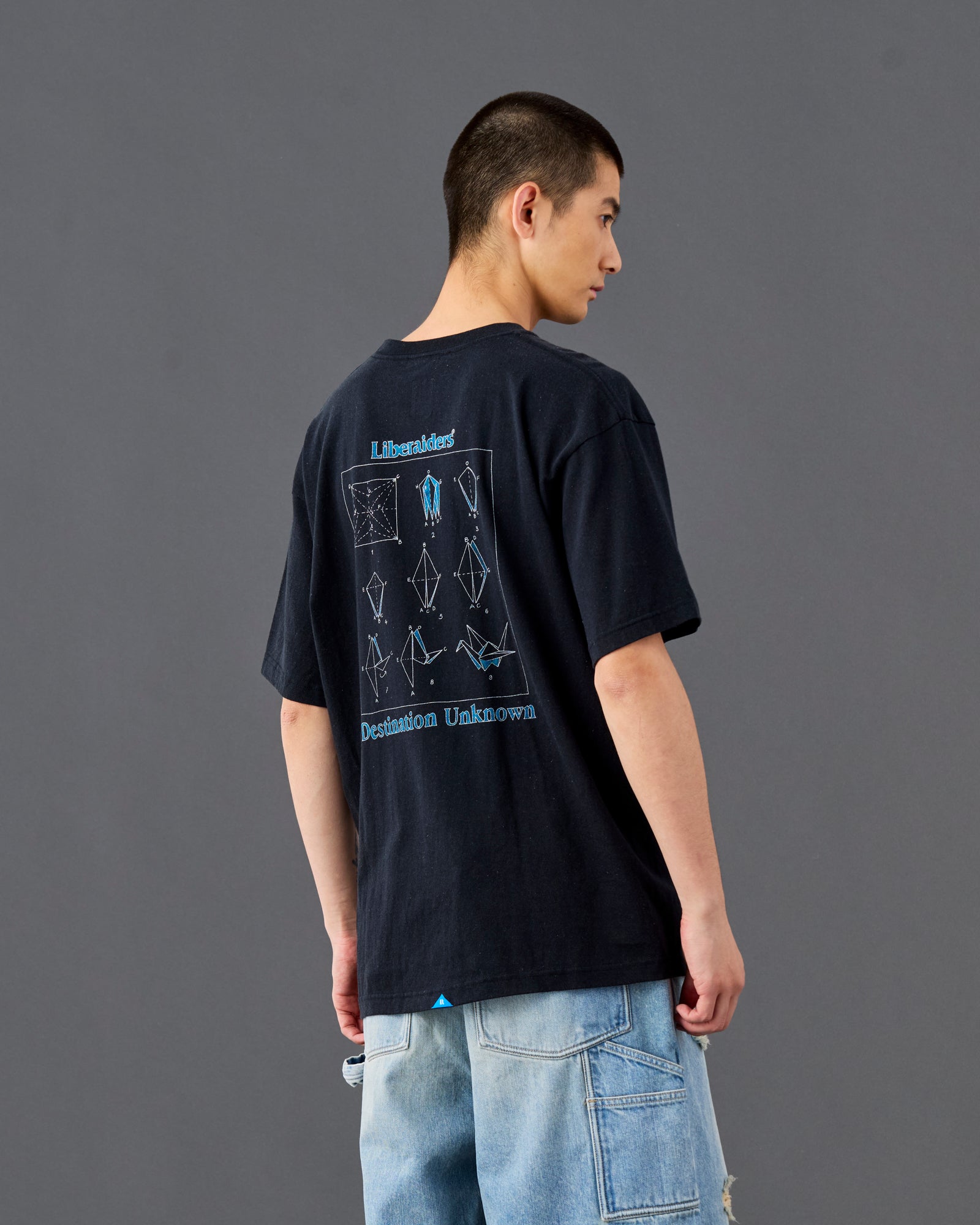 FOLDING METHOD TEE