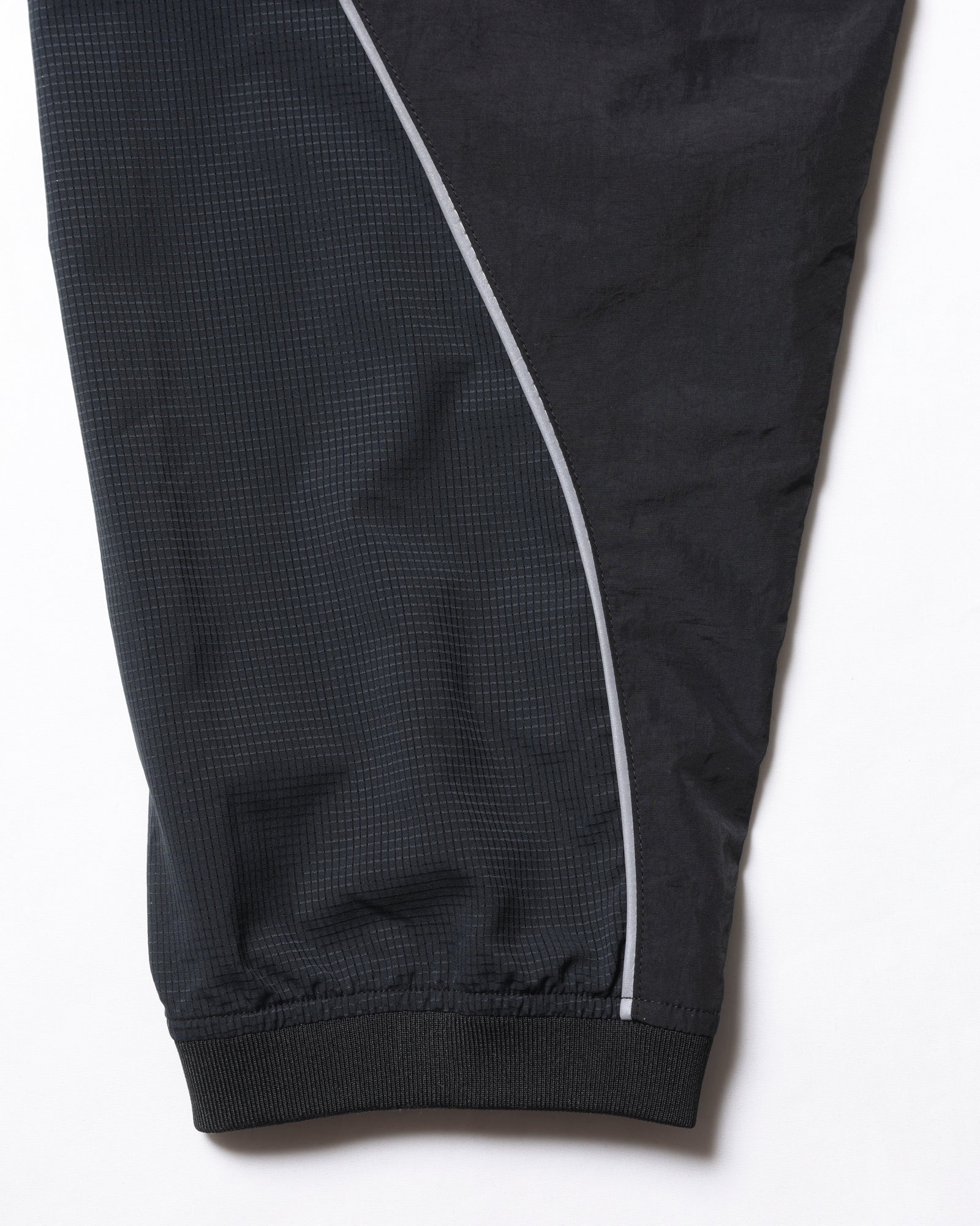 LR NYLON PANTS