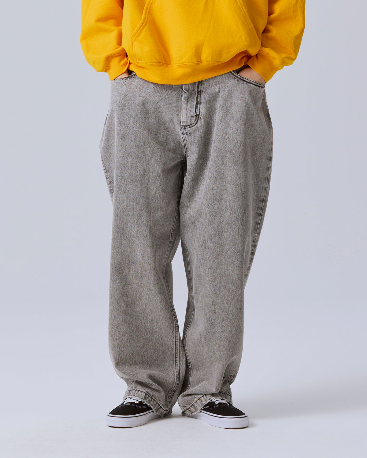 BAGGY DENIM PANTS