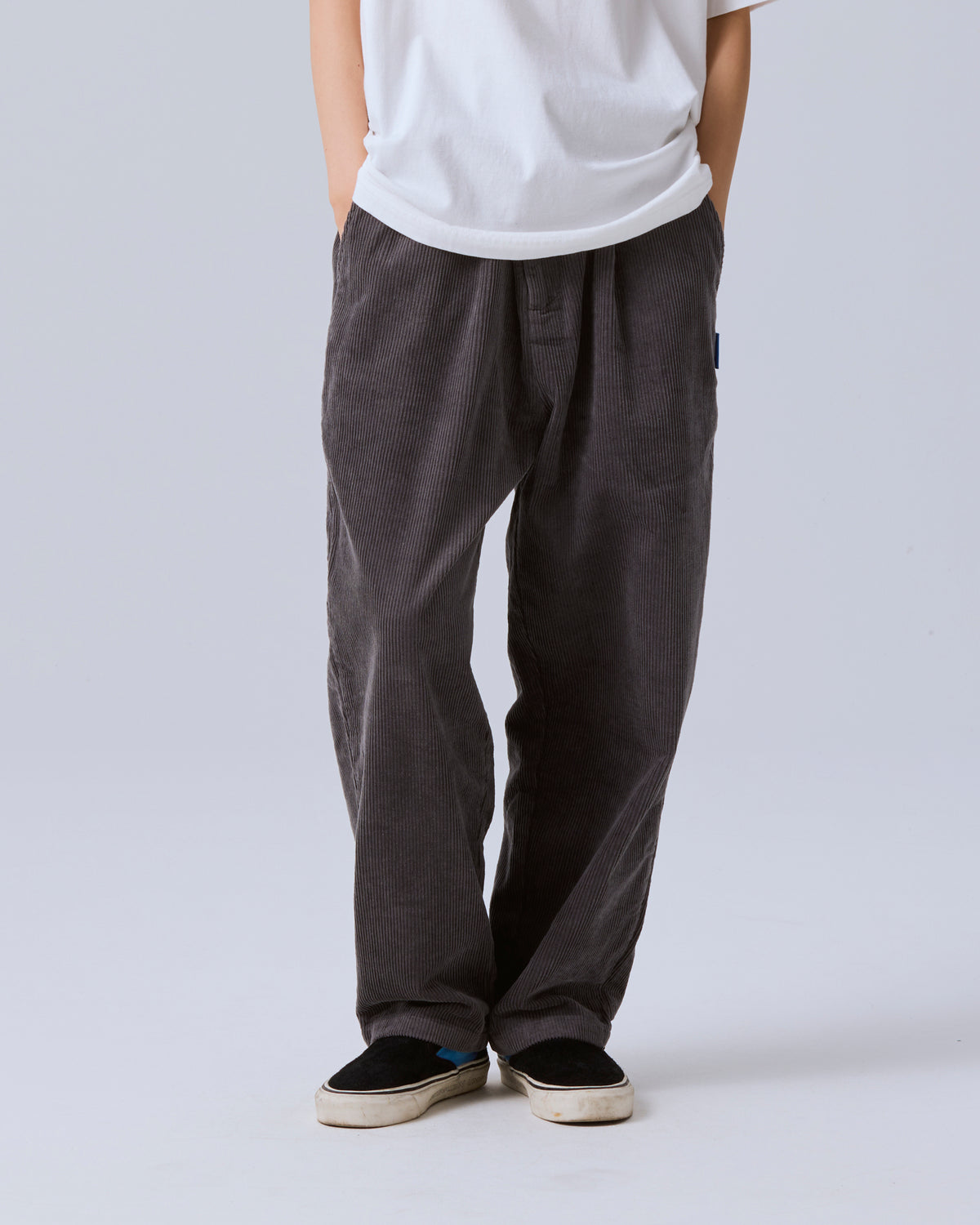 CORDUROY TAPERED SLACKS