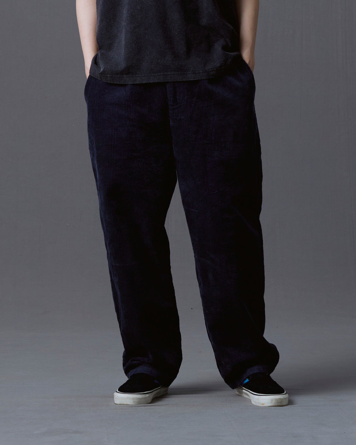 CORDUROY TAPERED SLACKS
