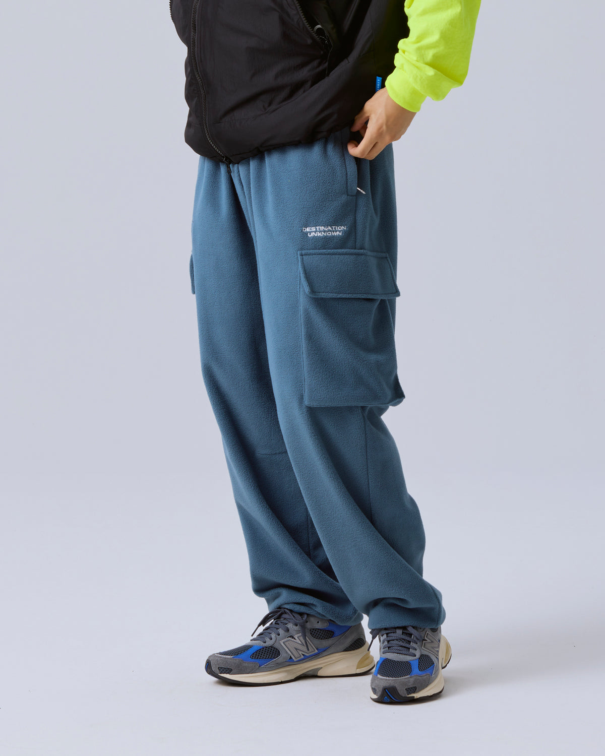 FLEECE CARGO PANTS