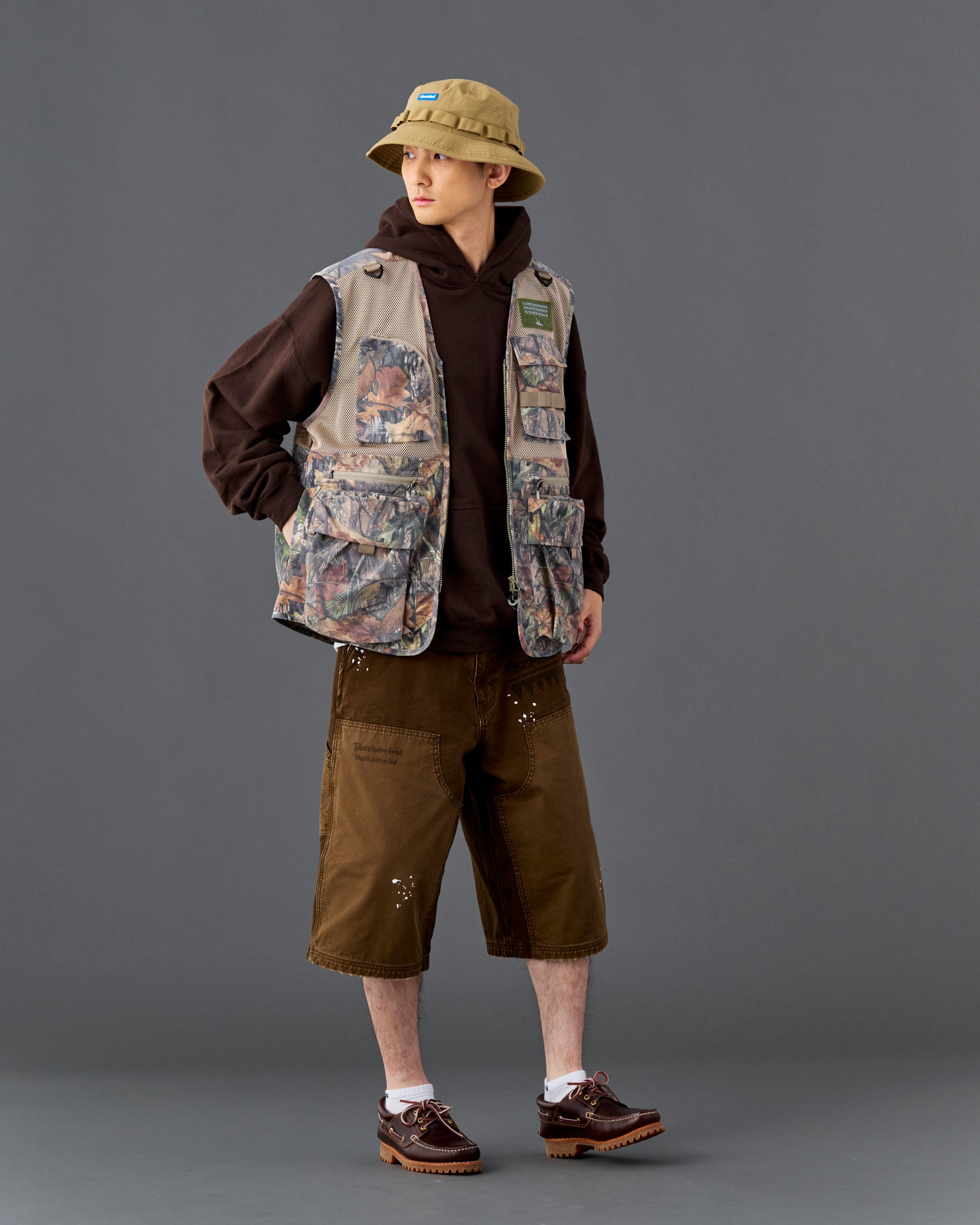 HANDWRITING CANVAS WORK SHORTS