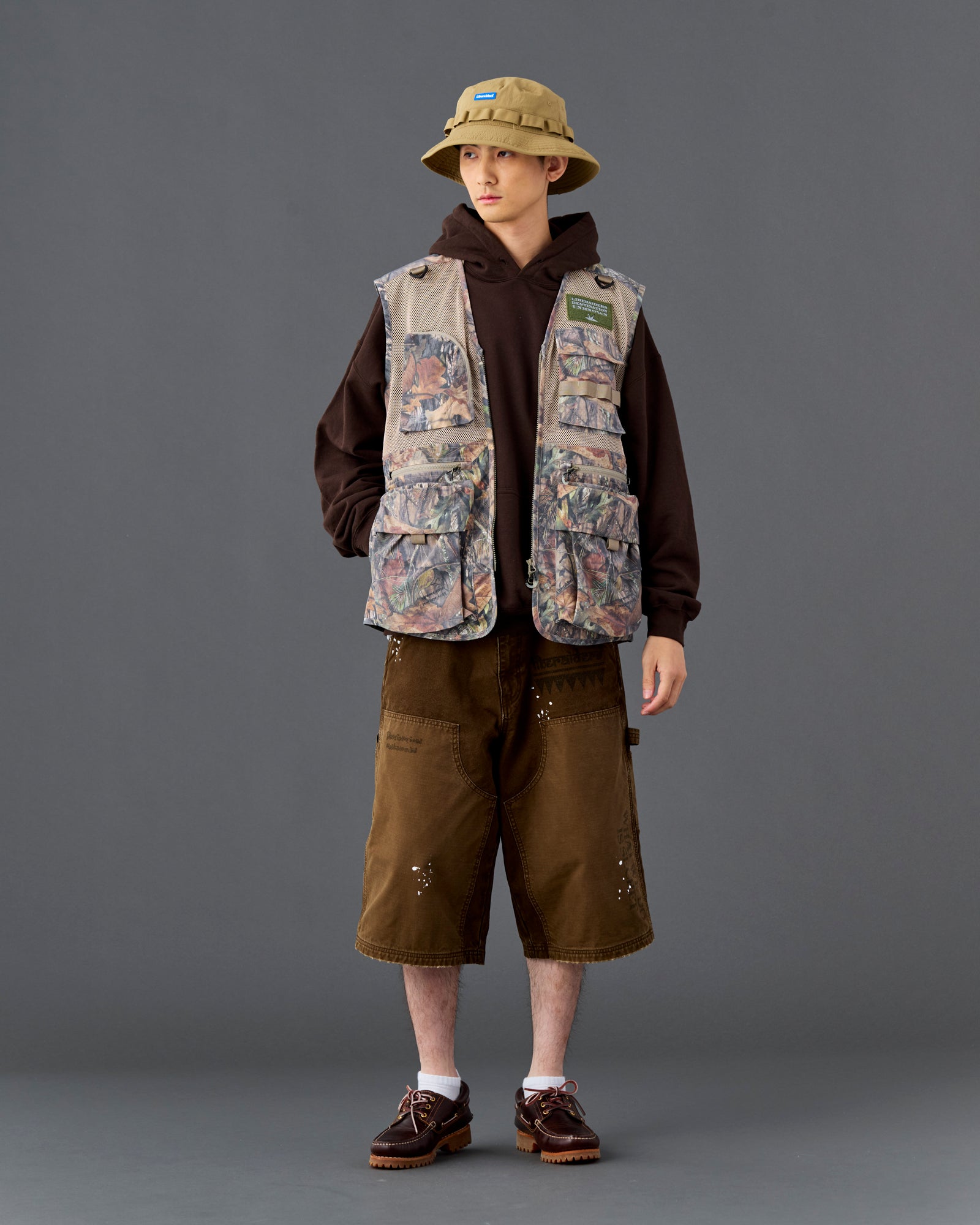 HANDWRITING CANVAS WORK SHORTS