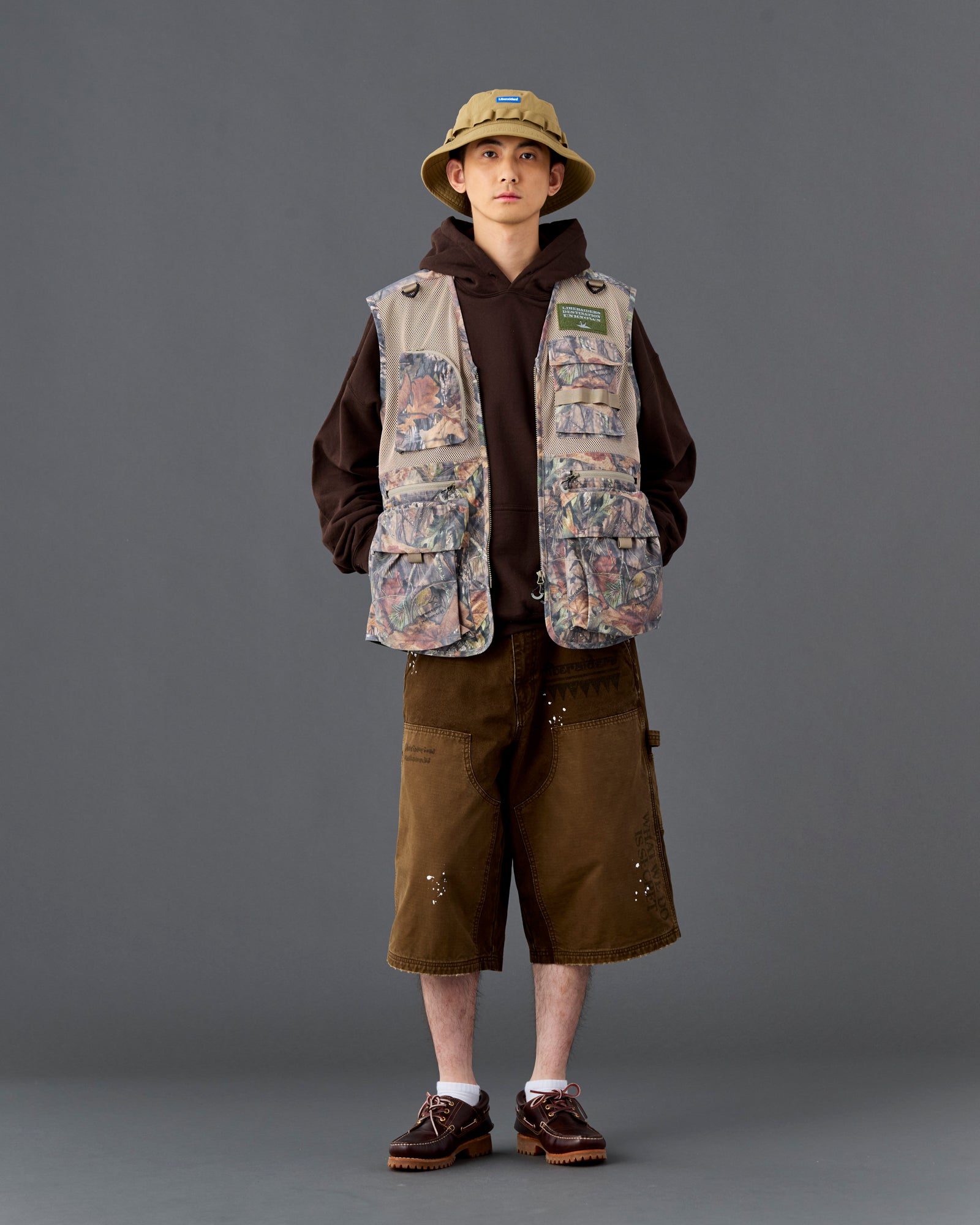 HANDWRITING CANVAS WORK SHORTS