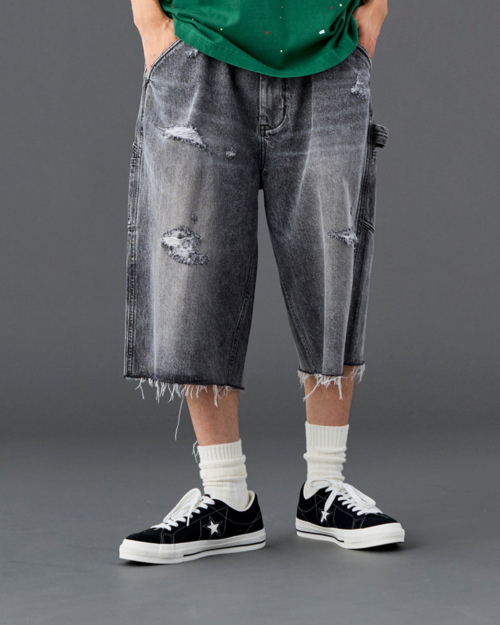 DAMAGED DENIM BUGGY SHORTS