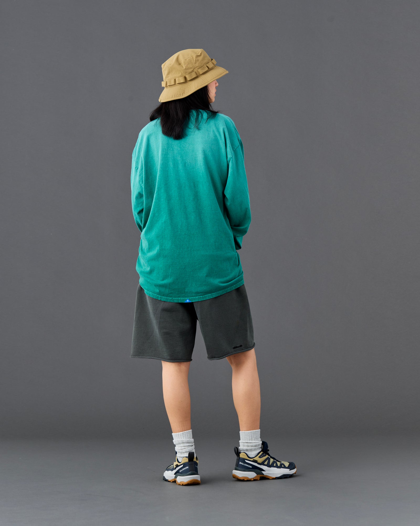 PIGMENT DYED SWEAT SHORTS