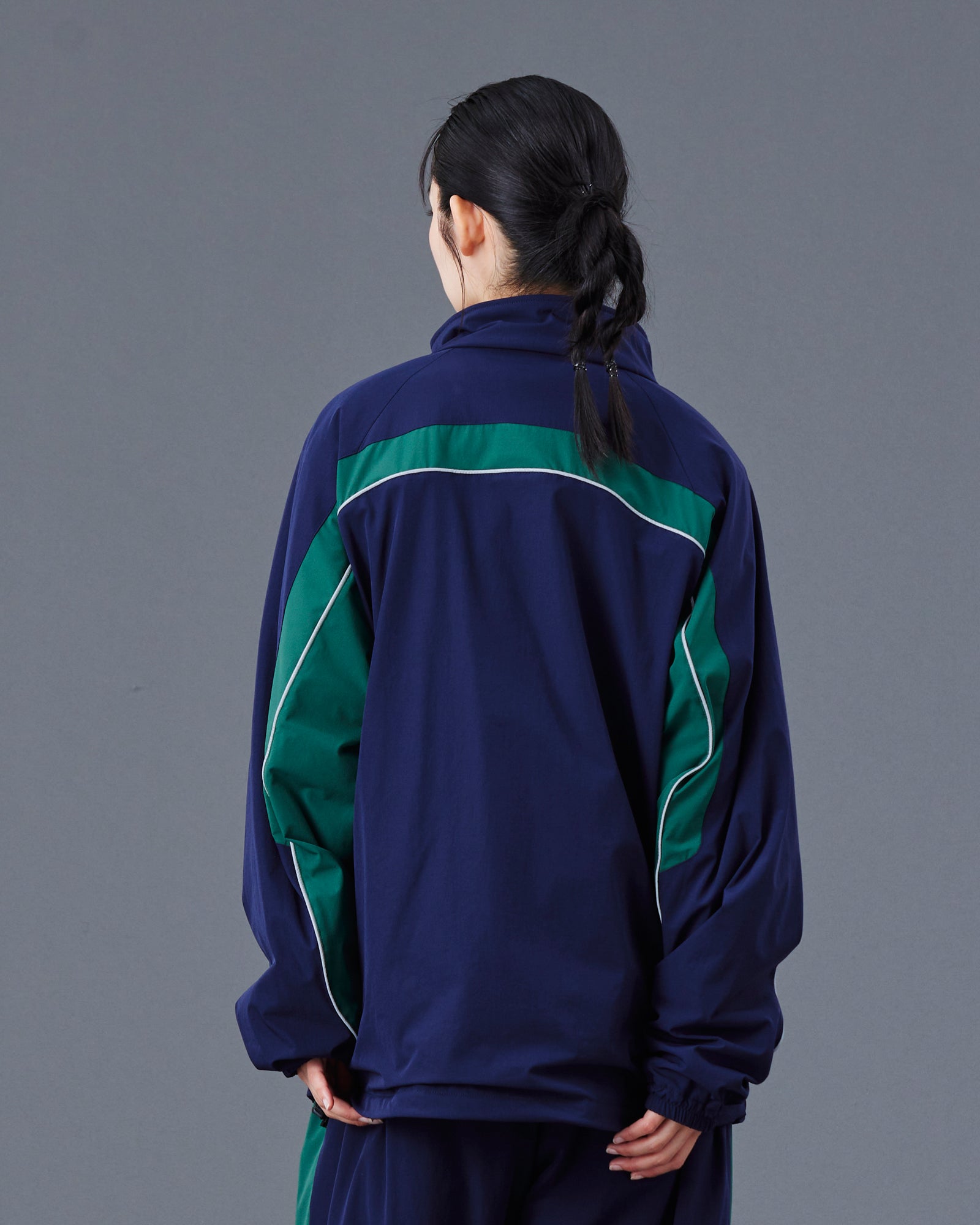 OCTA WIND BREAKER