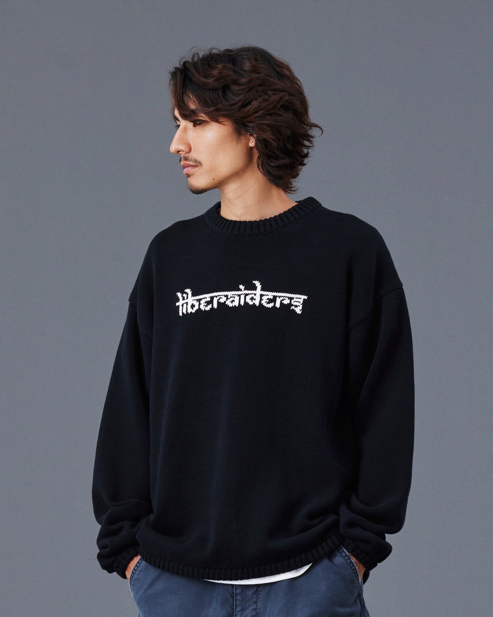 WOVEN LOGO KNIT SWEATER