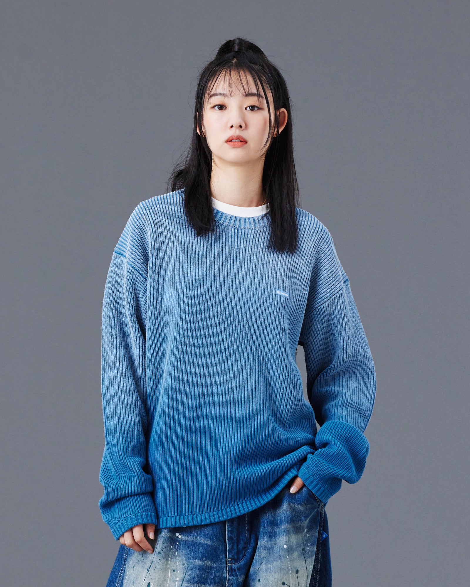 FADE LOW GAUGE KNIT SWEATER