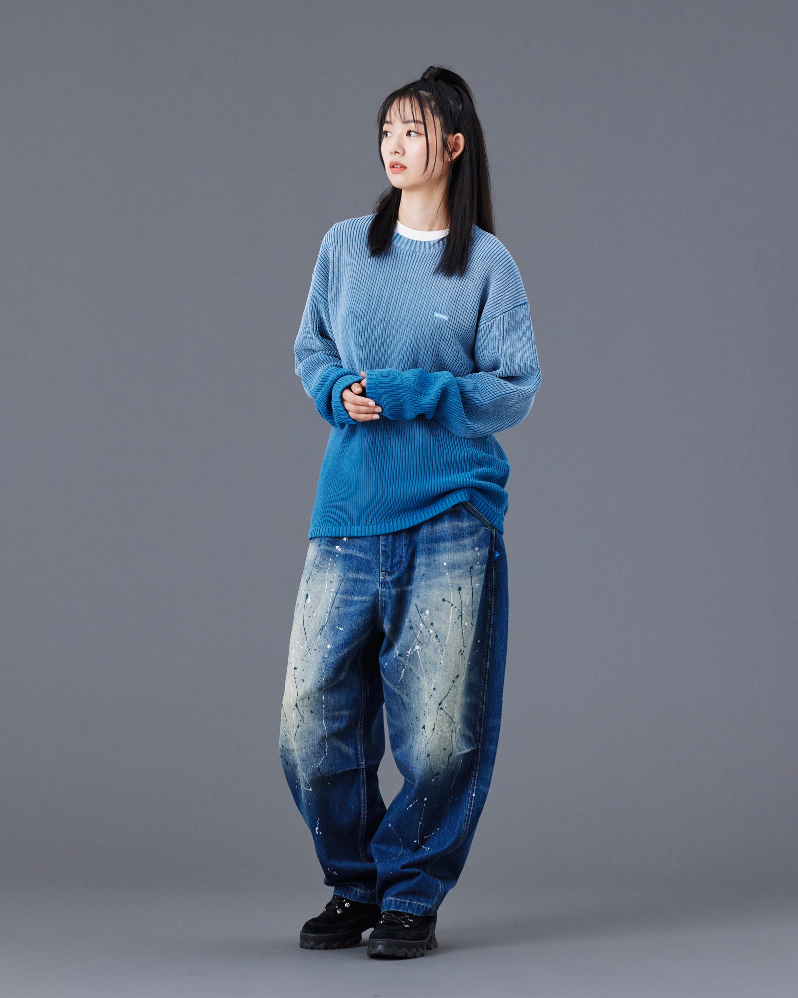 FADE LOW GAUGE KNIT SWEATER