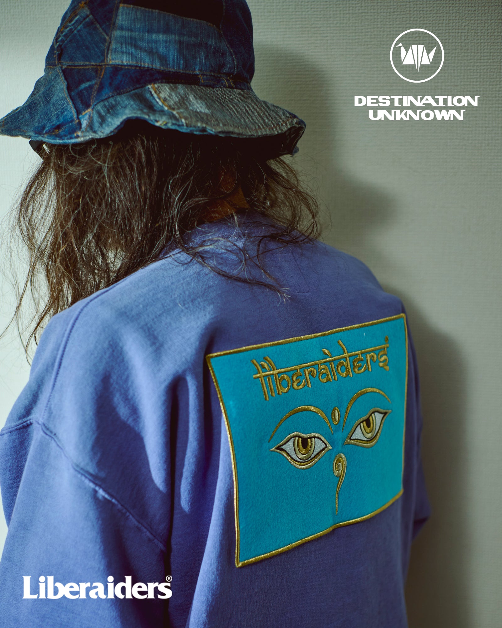 【オンラインストア限定】EMBLEM CREWNECK