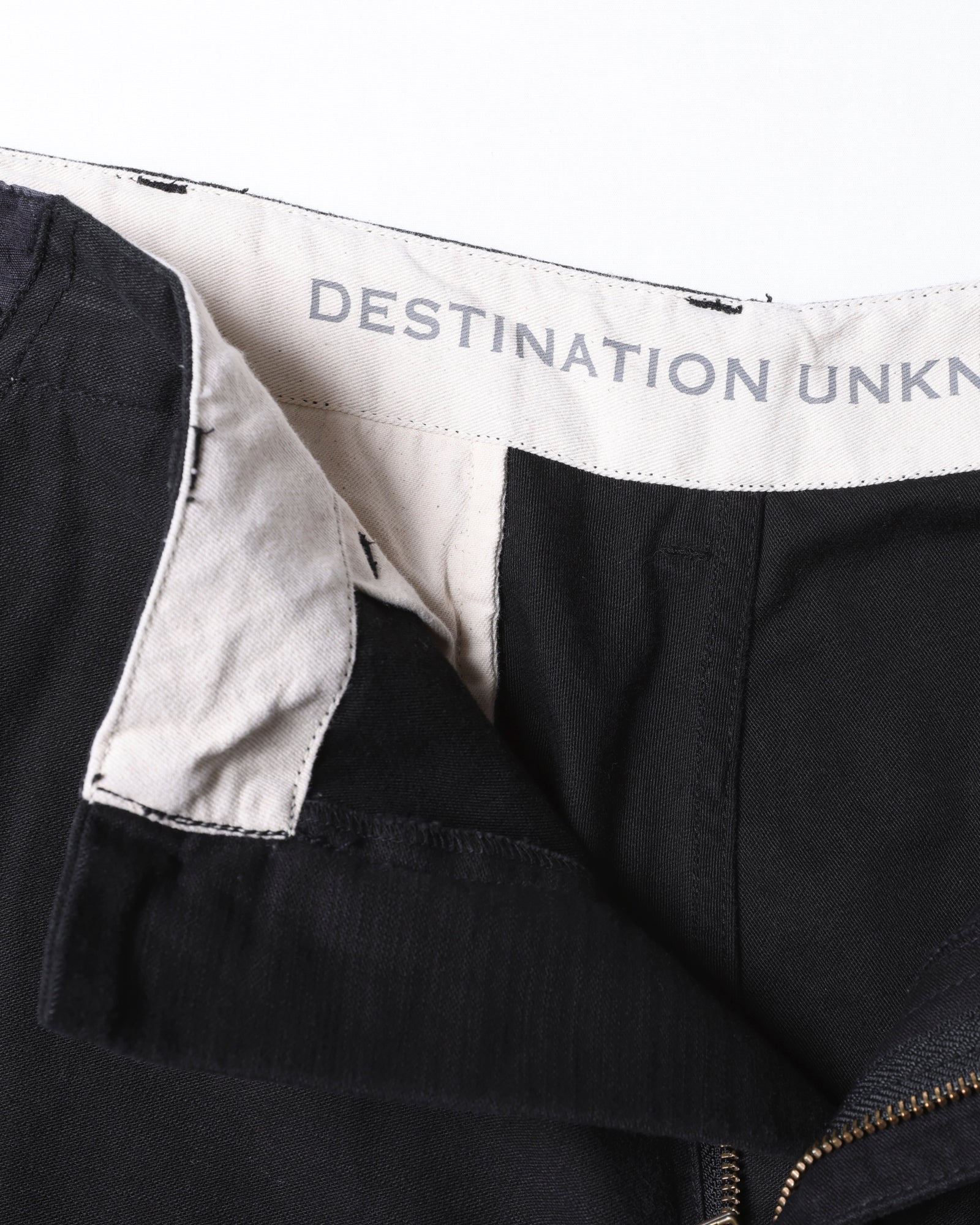 upload_20250605_BACK SATIN MILITARY PANTS_010_11_77717_c008_45.jpg