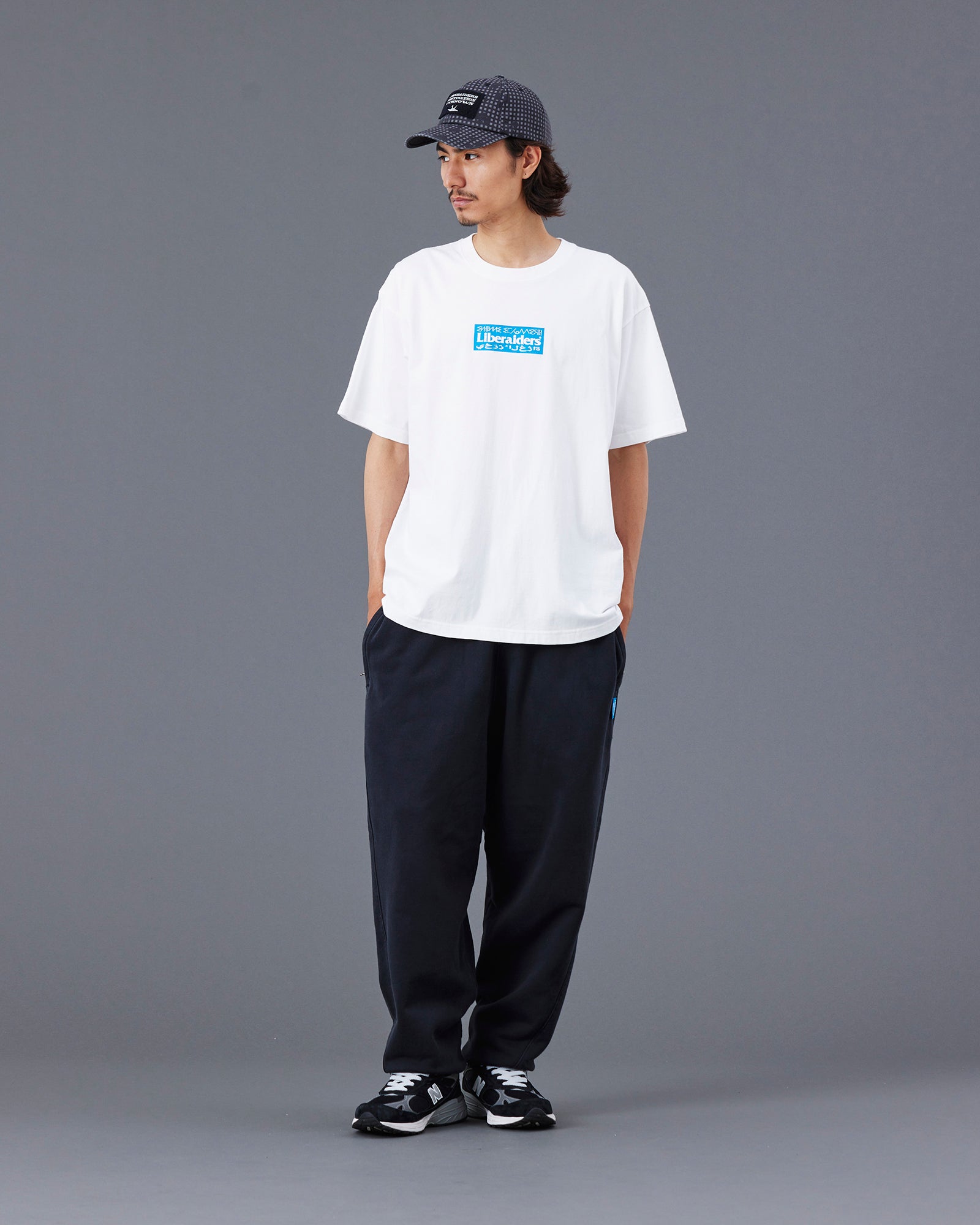 upload_20250605_BOX LOGO TEE_015_18_77607_h003_45.jpg