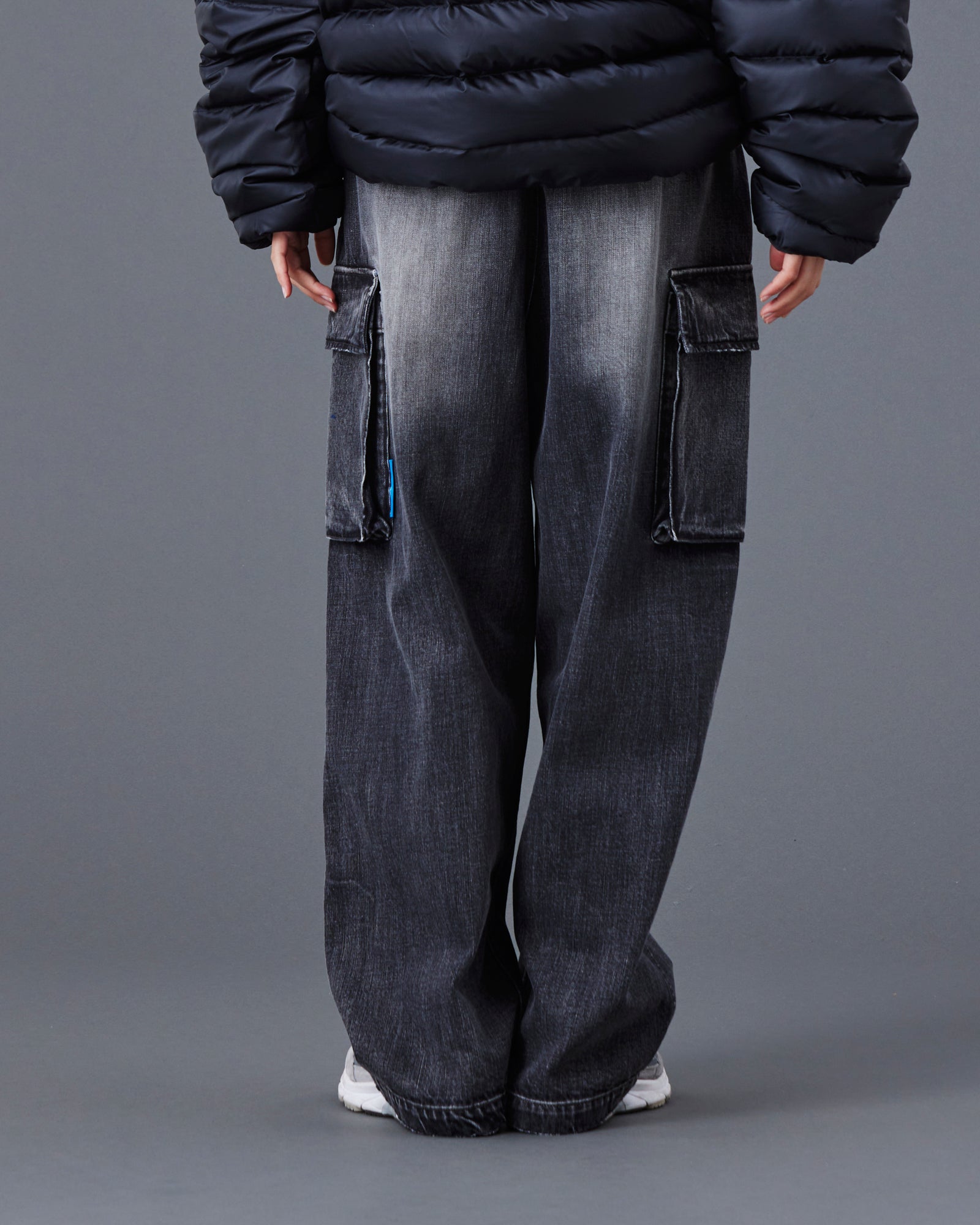 upload_20250605_DENIM CARGO PANTS_018_19_77709_G004_45.jpg