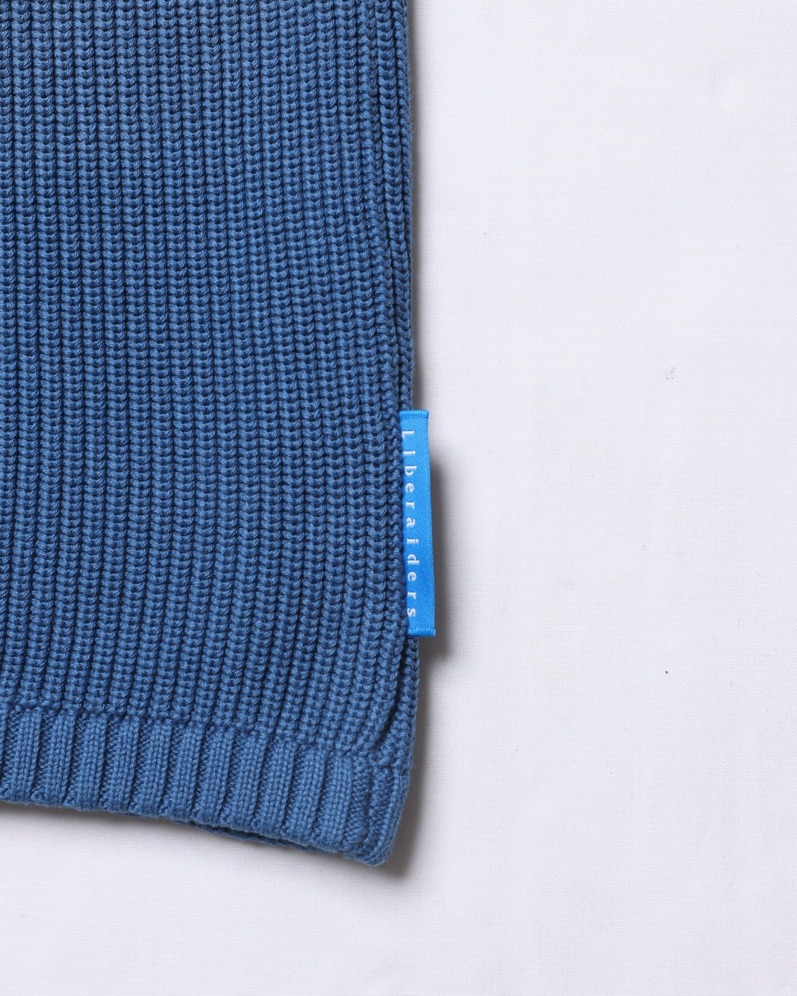 upload_20250605_FADE LOW GAUGE KNIT SWEATER_010_11_77402_c005_45.jpg