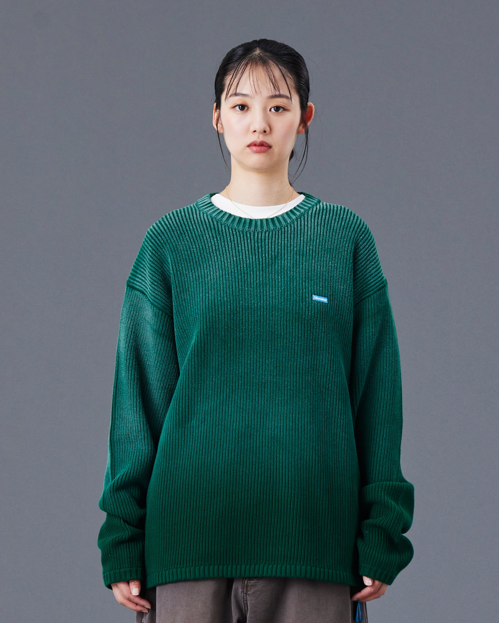 upload_20250605_FADE LOW GAUGE KNIT SWEATER_022_24_77402_G003_45.jpg