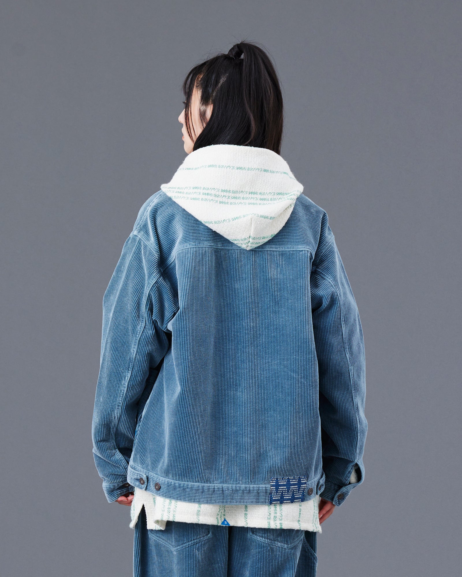 upload_20250605_GARMENT DYED CORDUROY JACKET_029_33_77004_G009_45-1075.jpg