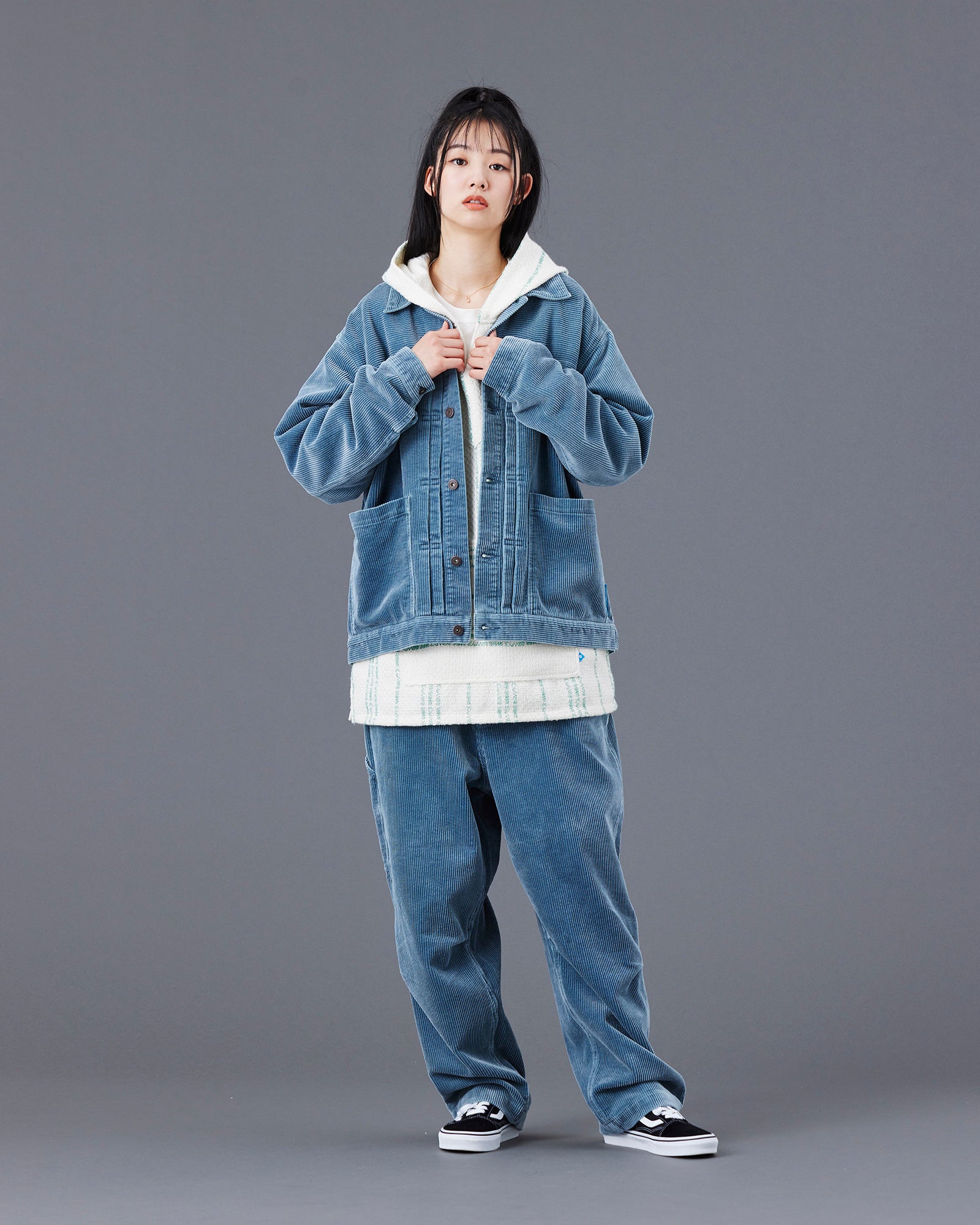 upload_20250605_GARMENT DYED CORDUROY JACKET_032_36_77004_h009_45.jpg