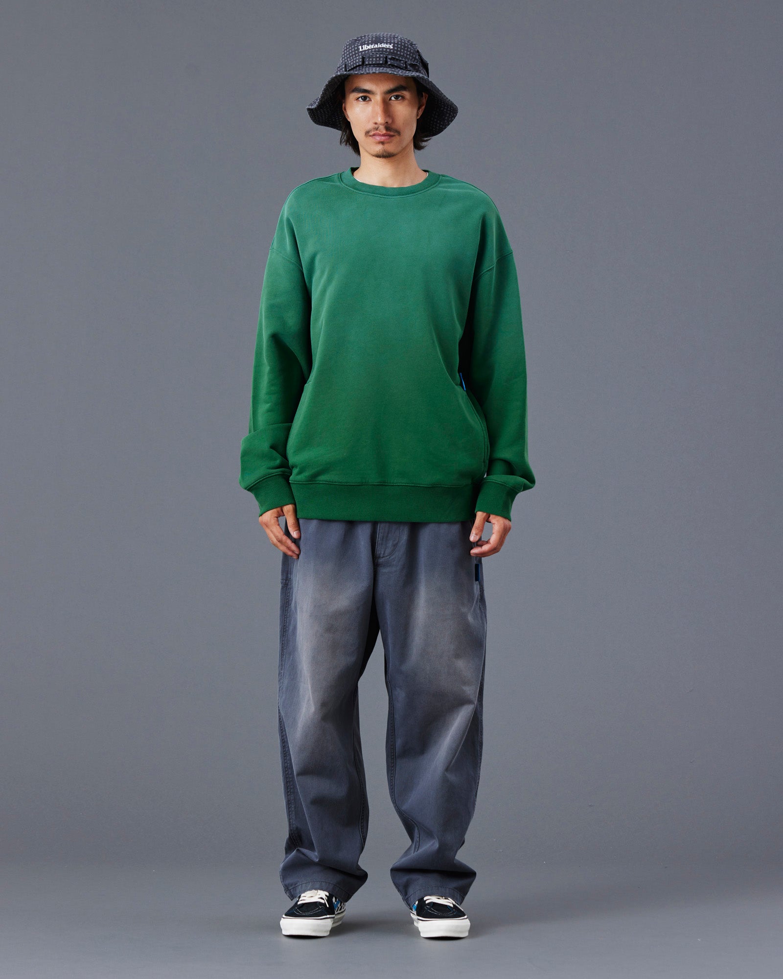 upload_20250605_HEAVY WEIGHT CREWNECK_020_21_77310_h001_45_1.jpg