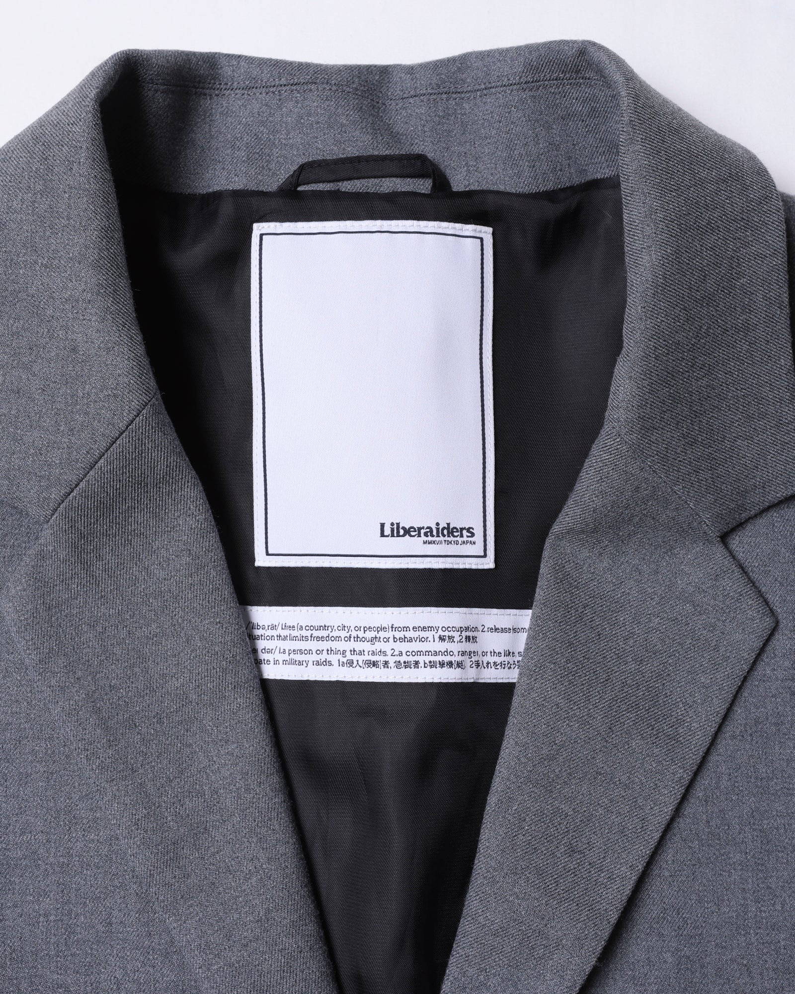 upload_20250605_LOOSE FIT 3B JACKET_004_05_77017_c001.jpg