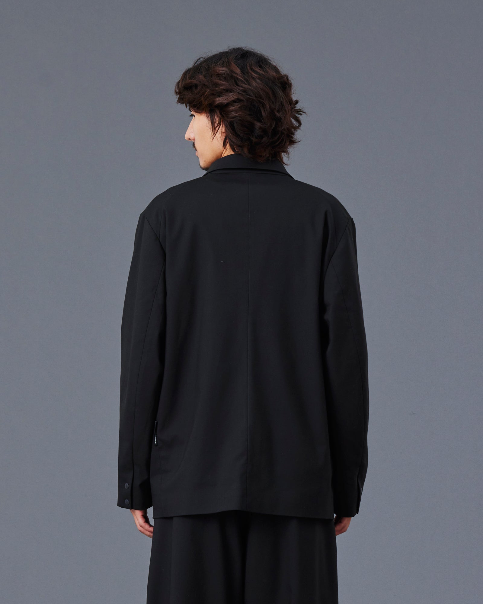 upload_20250605_LOOSE FIT 3B JACKET_013_14_77017_G002_45.jpg