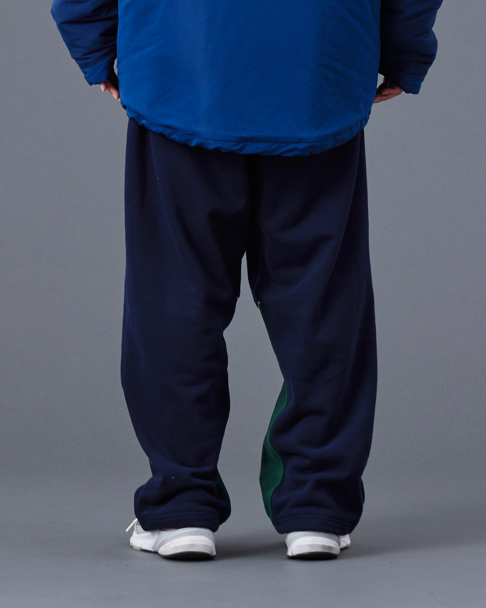 upload_20250605_LR TRACK PANTS_015_16_77710_G005_45.jpg