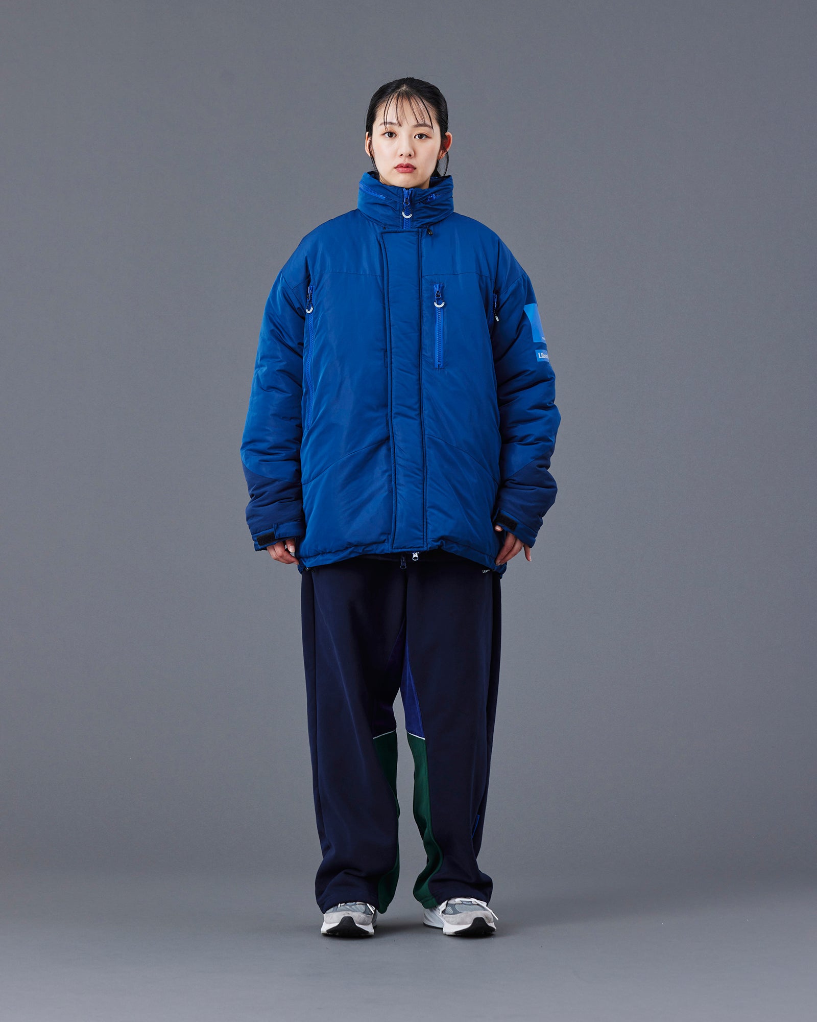 upload_20250605_LR TRACK PANTS_019_20_77710_h003_45.jpg