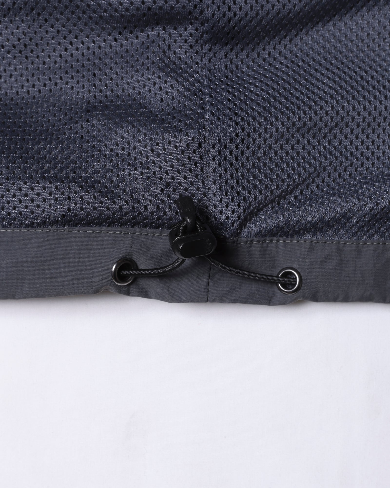 upload_20250605_NYLON HALF ZIP_017_18_77016_c012.jpg