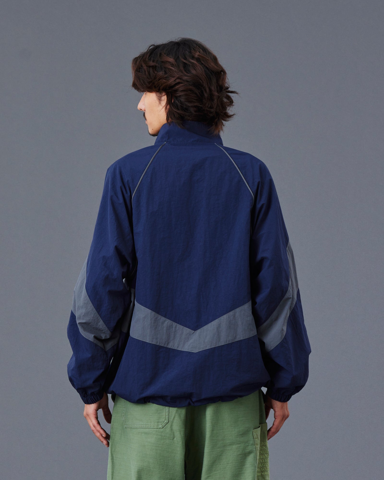 upload_20250605_NYLON HALF ZIP_029_32_77016_G008_45.jpg