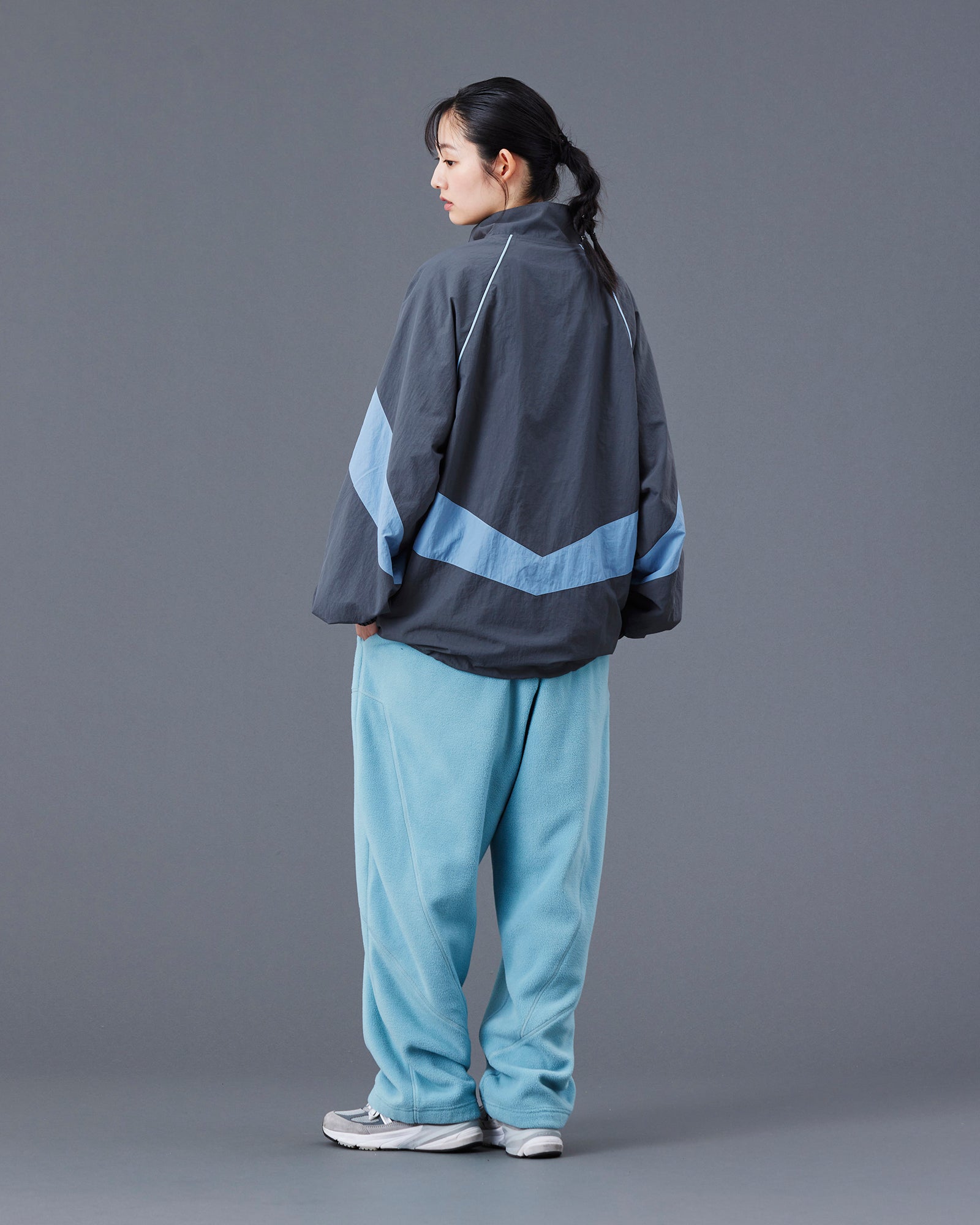 upload_20250605_NYLON HALF ZIP_033_39_77016_h007_45.jpg